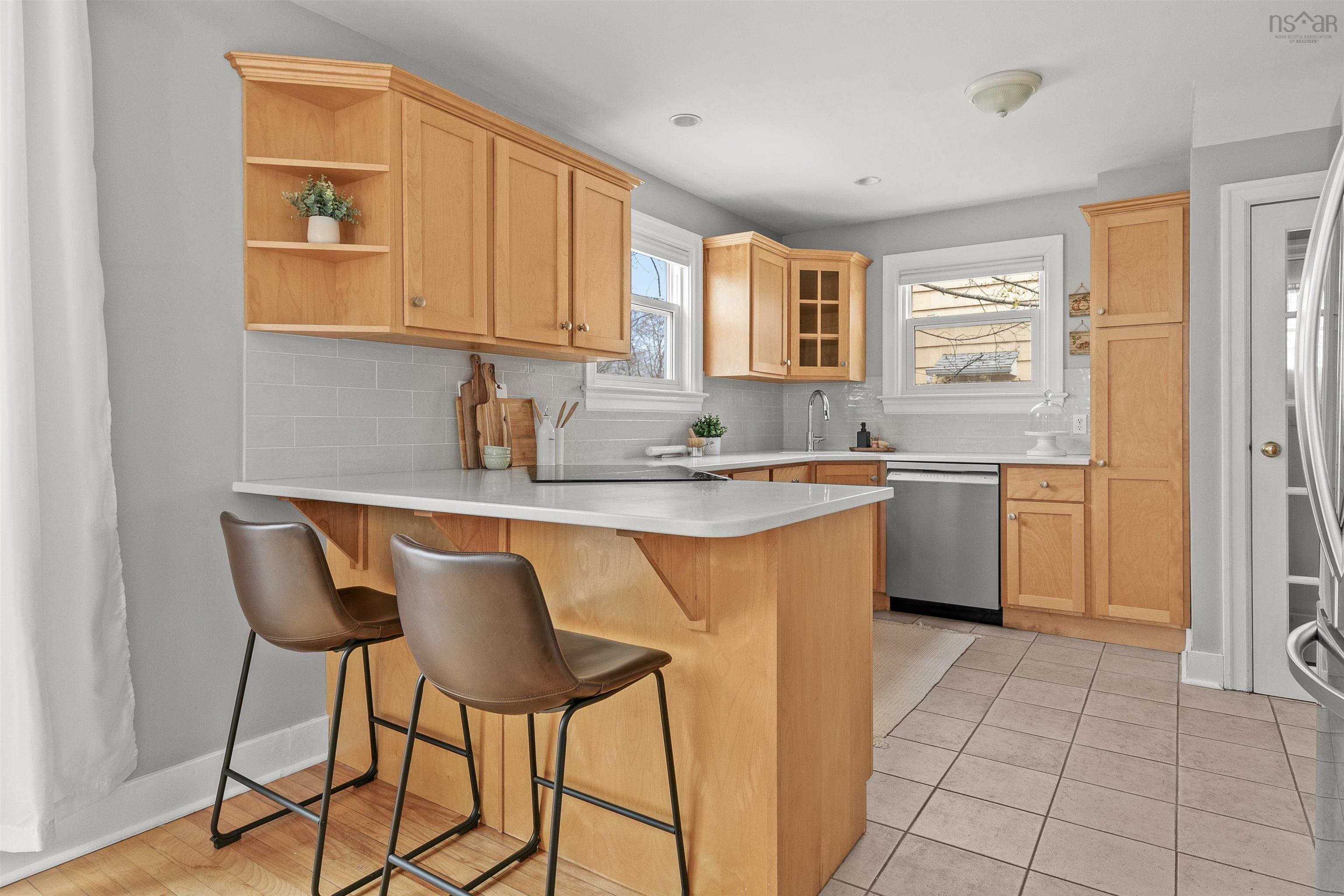 $699,900.00: 19 Canterbury Street, Dartmouth