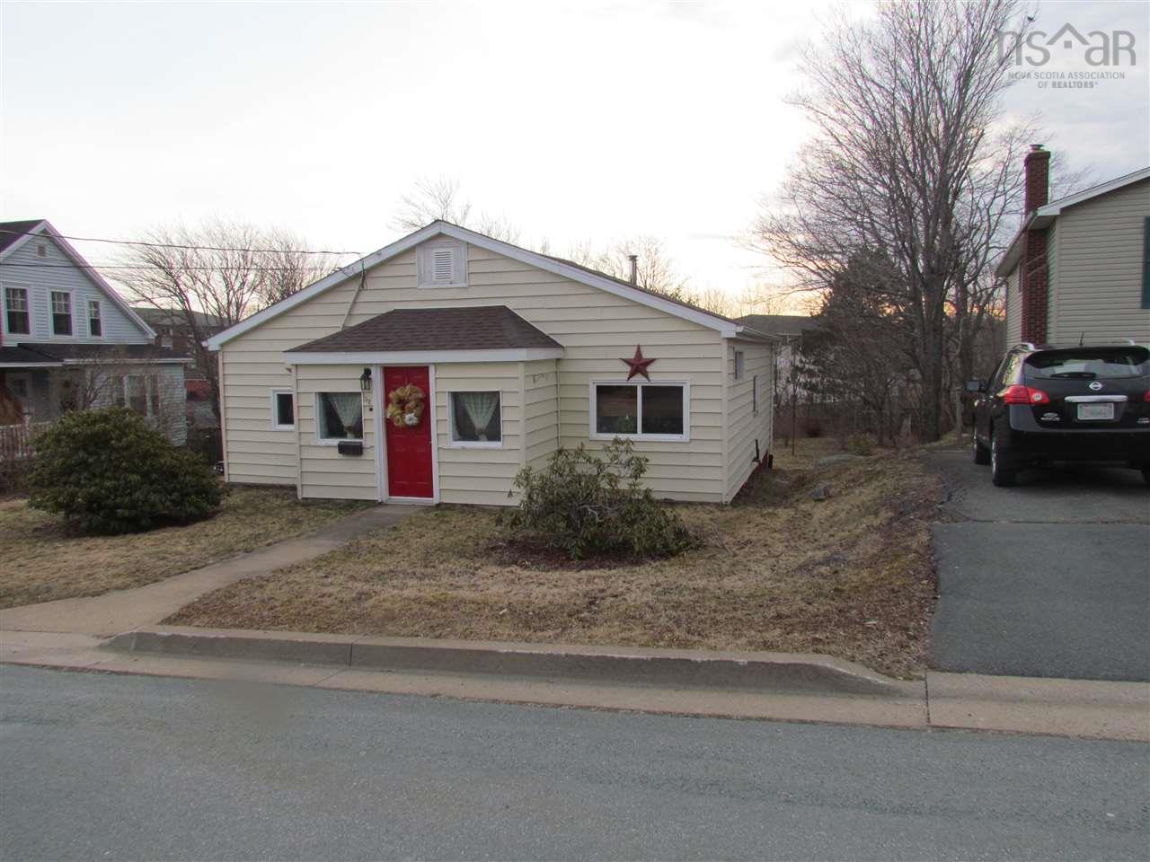 $424,500.00: 32 Circle Drive, Halifax