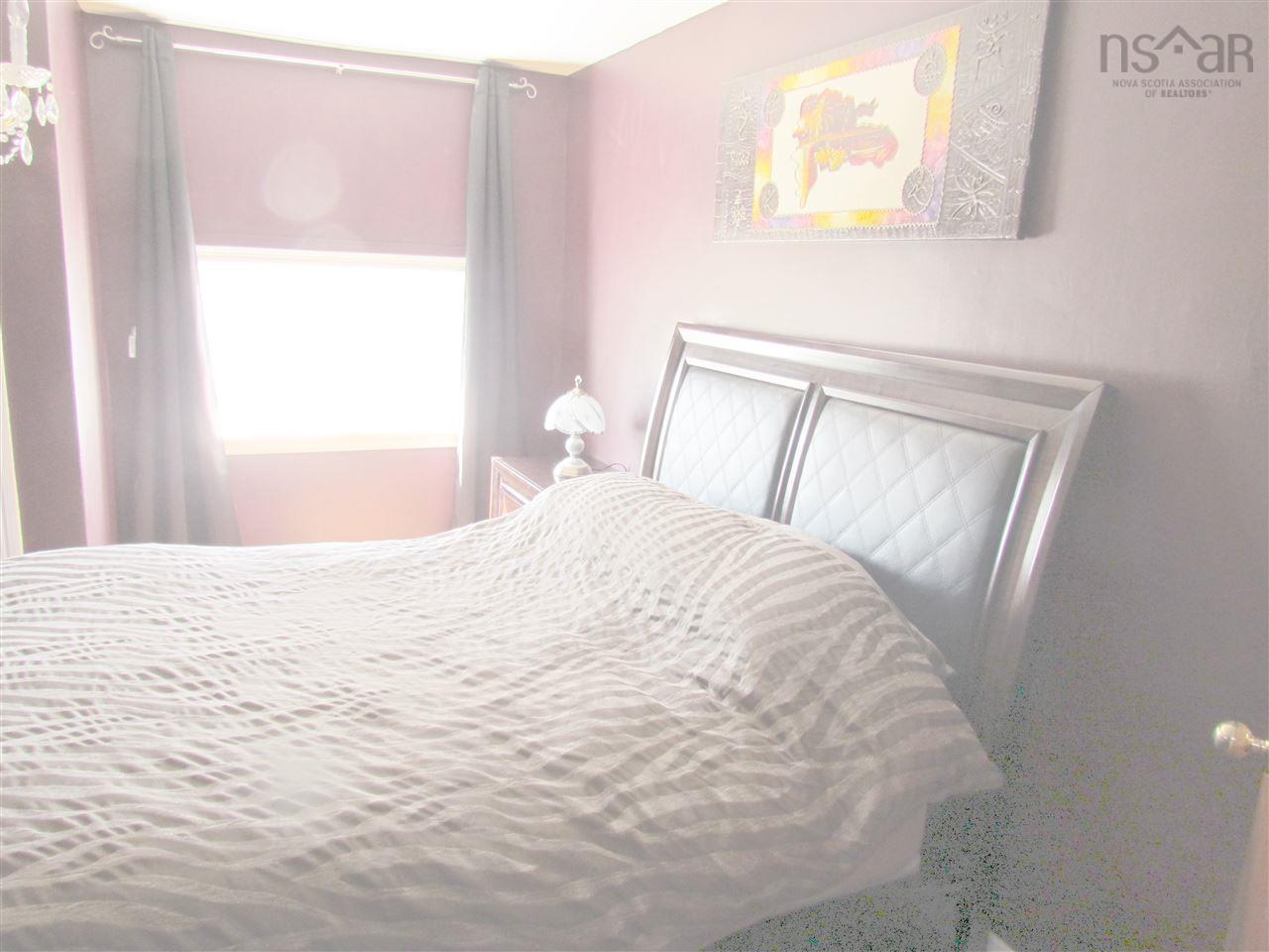 $424,500.00: 32 Circle Drive, Halifax