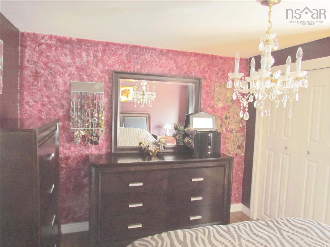$424,500.00: 32 Circle Drive, Halifax