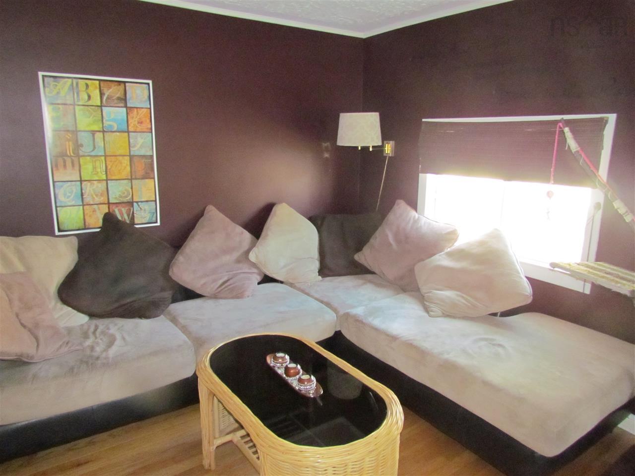 $424,500.00: 32 Circle Drive, Halifax