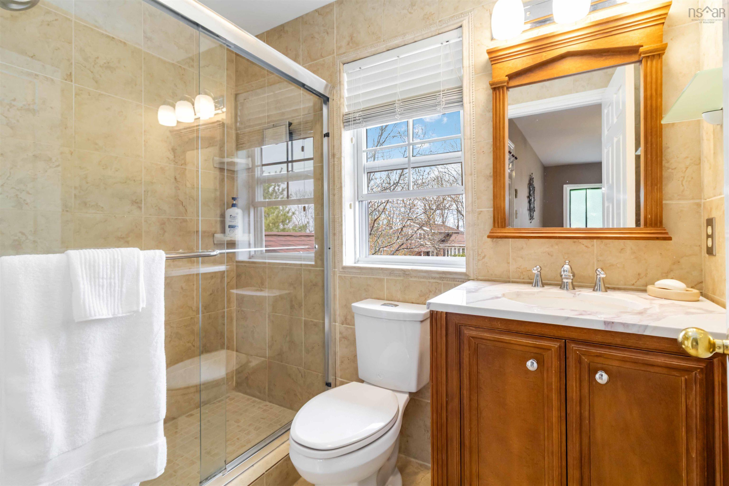$859,900.00: 165 Rockmanor Drive, Bedford