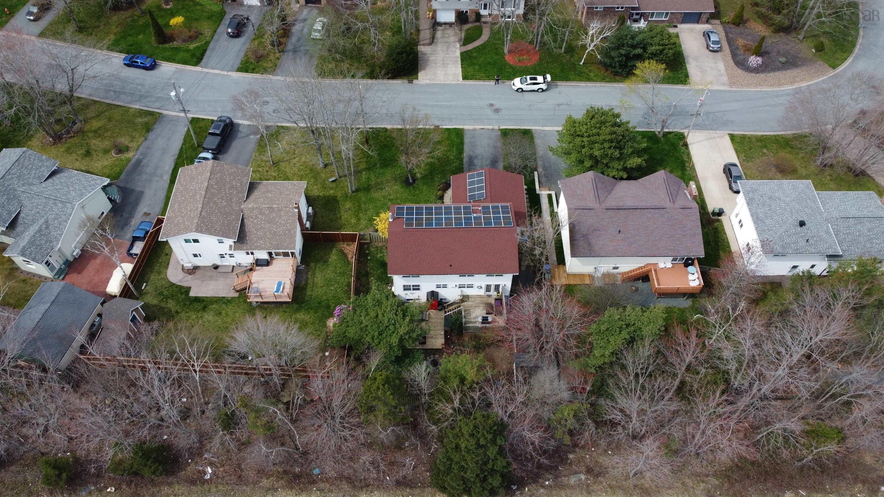 $859,900.00: 165 Rockmanor Drive, Bedford