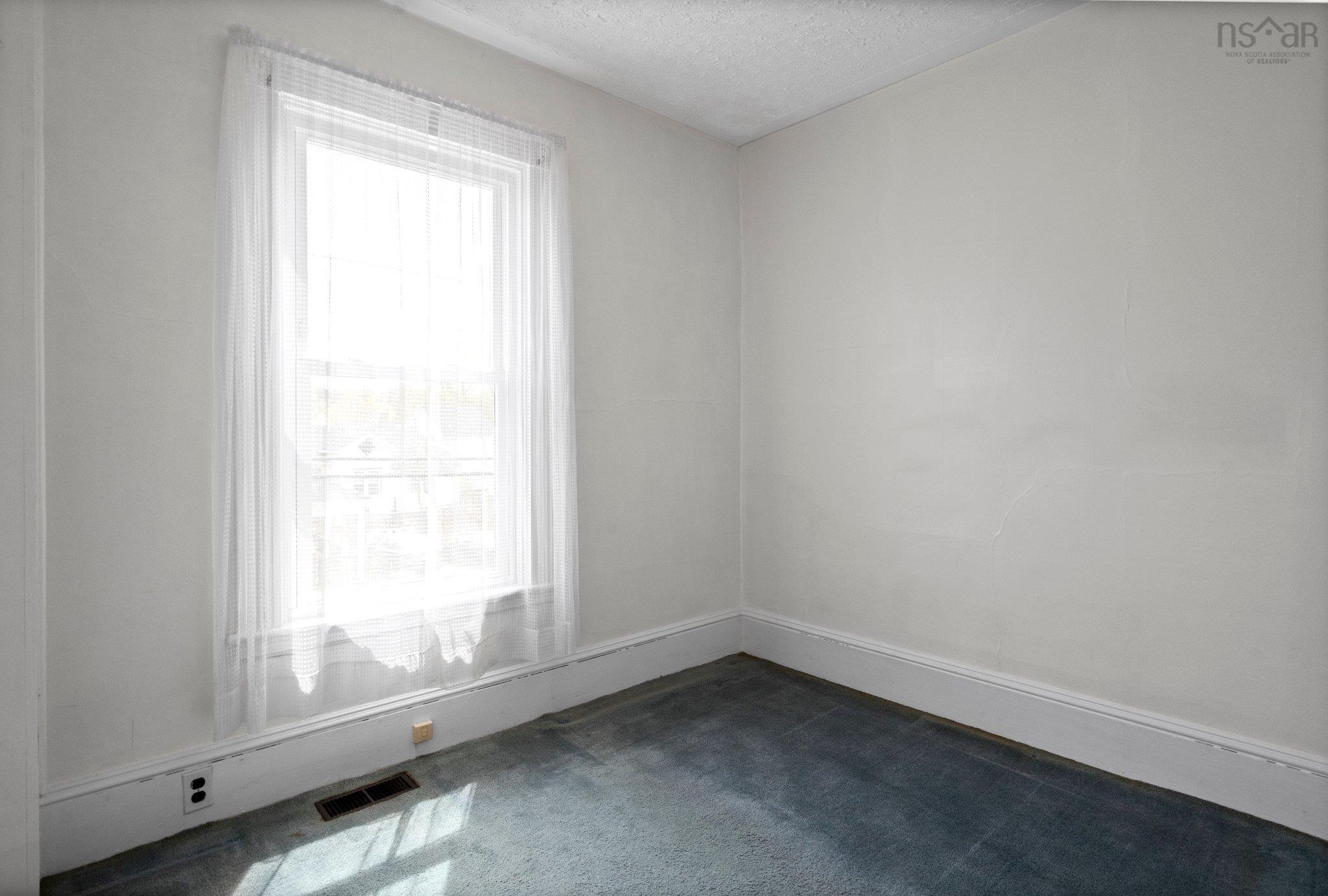 $649,900.00: 132 & 142 Gray Street, Windsor