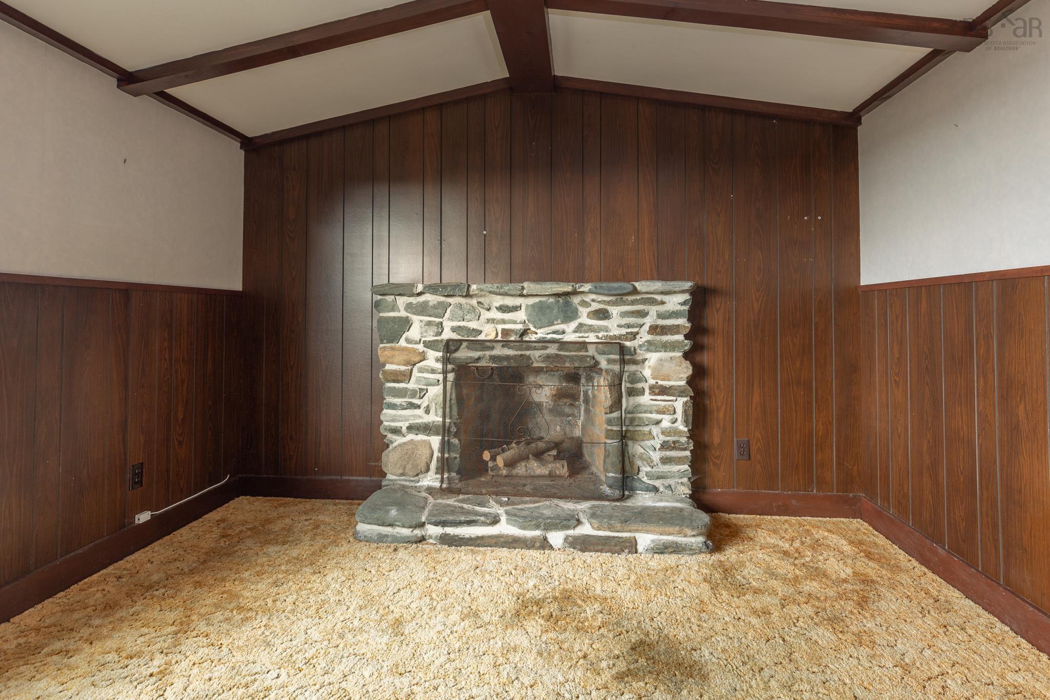 $299,900.00: 2473 Chebogue Road, Sand Beach