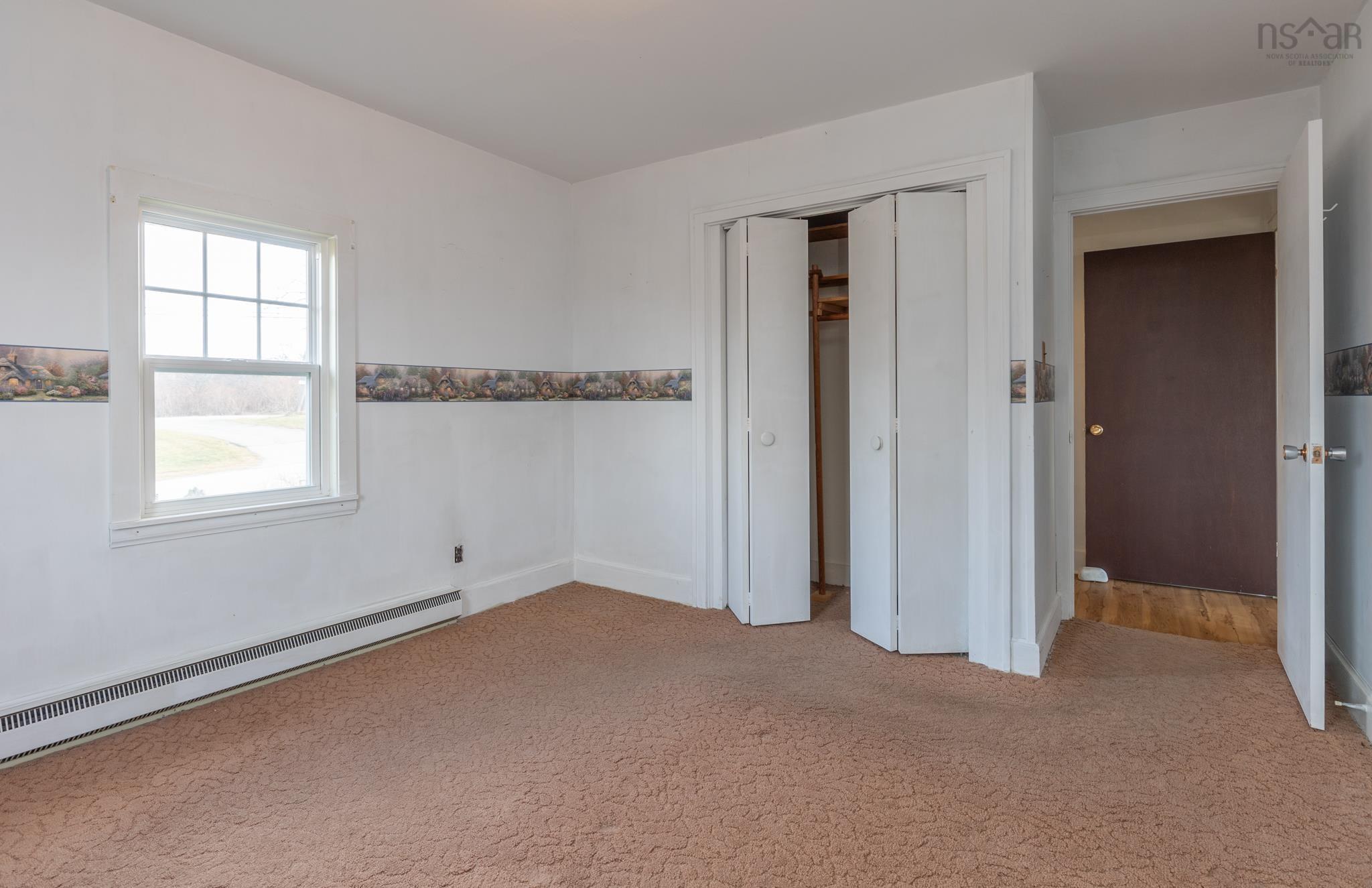 $299,900.00: 2473 Chebogue Road, Sand Beach