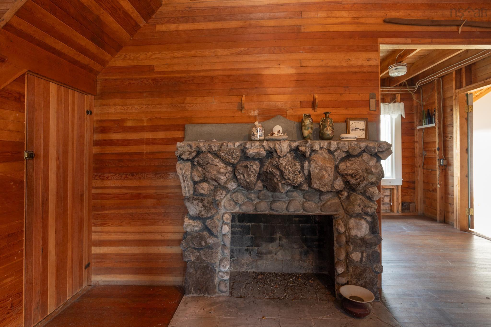 $299,900.00: 2473 Chebogue Road, Sand Beach