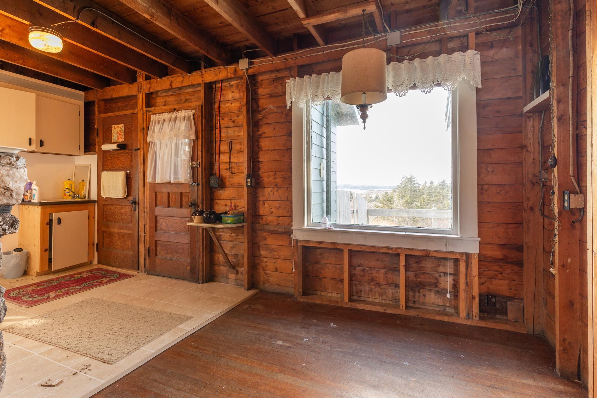 $299,900.00: 2473 Chebogue Road, Sand Beach