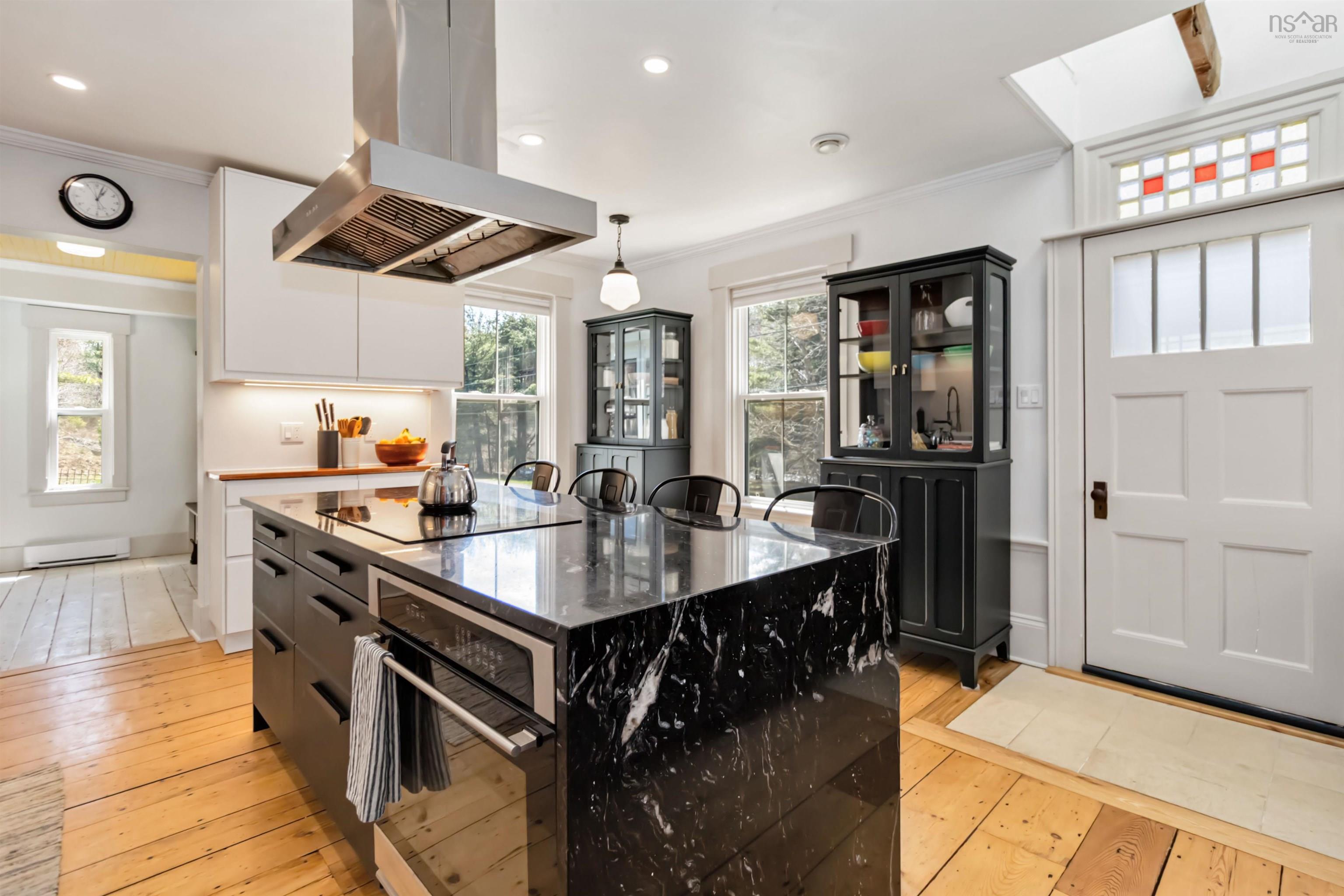 $469,000.00: 46 Janes Road, Oakland