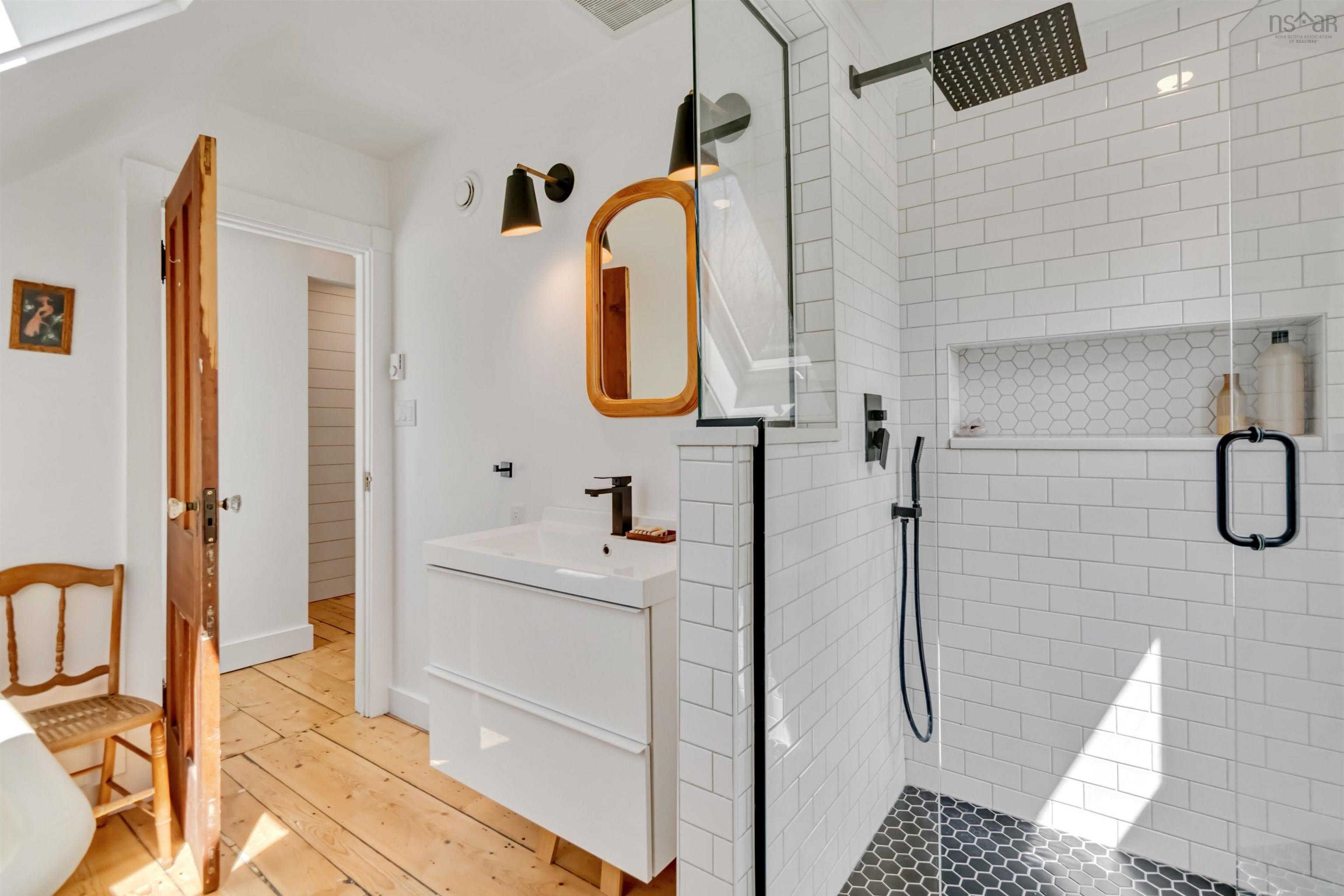 $469,000.00: 46 Janes Road, Oakland