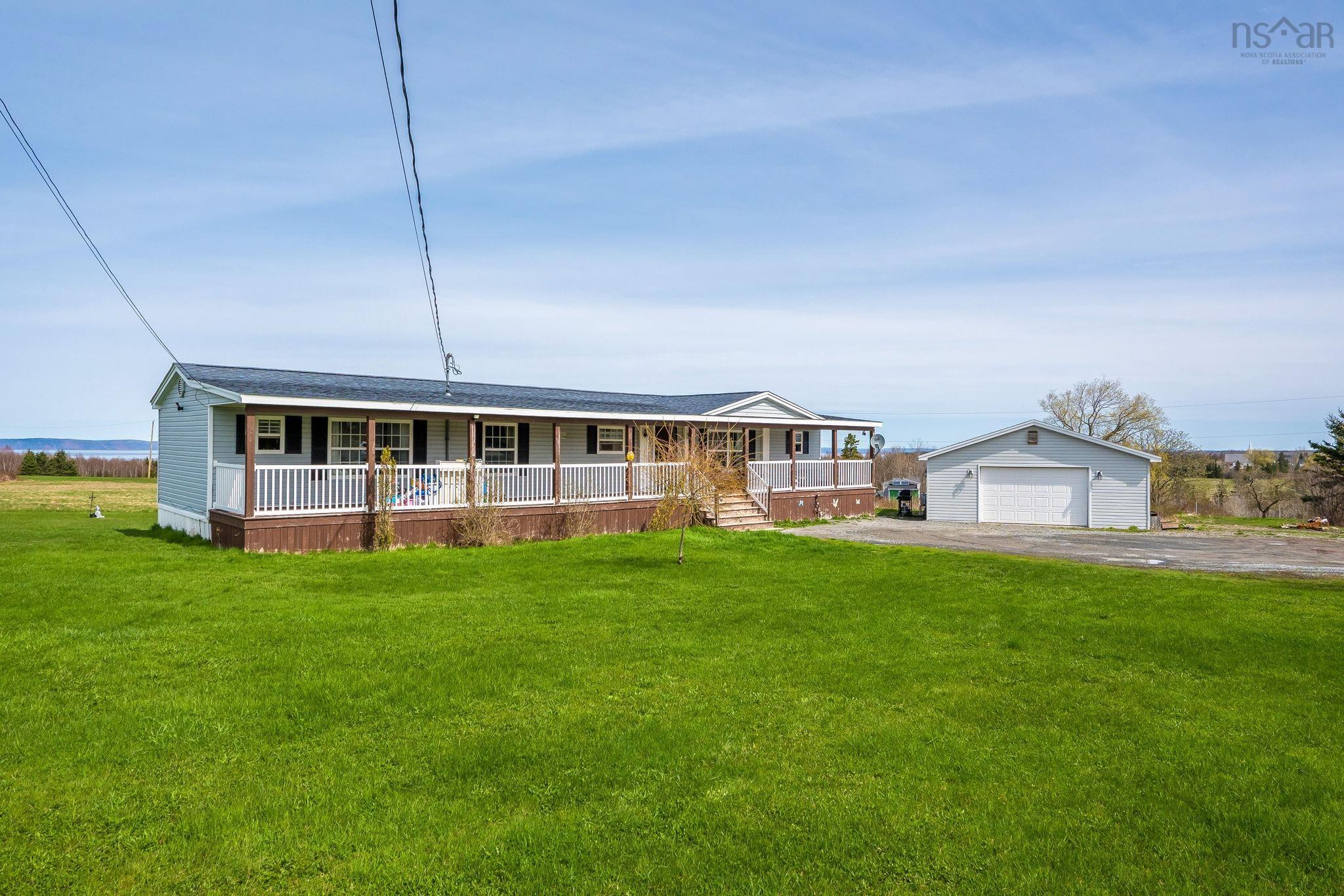 $399,000.00: 6145 Highway 215, Cheverie
