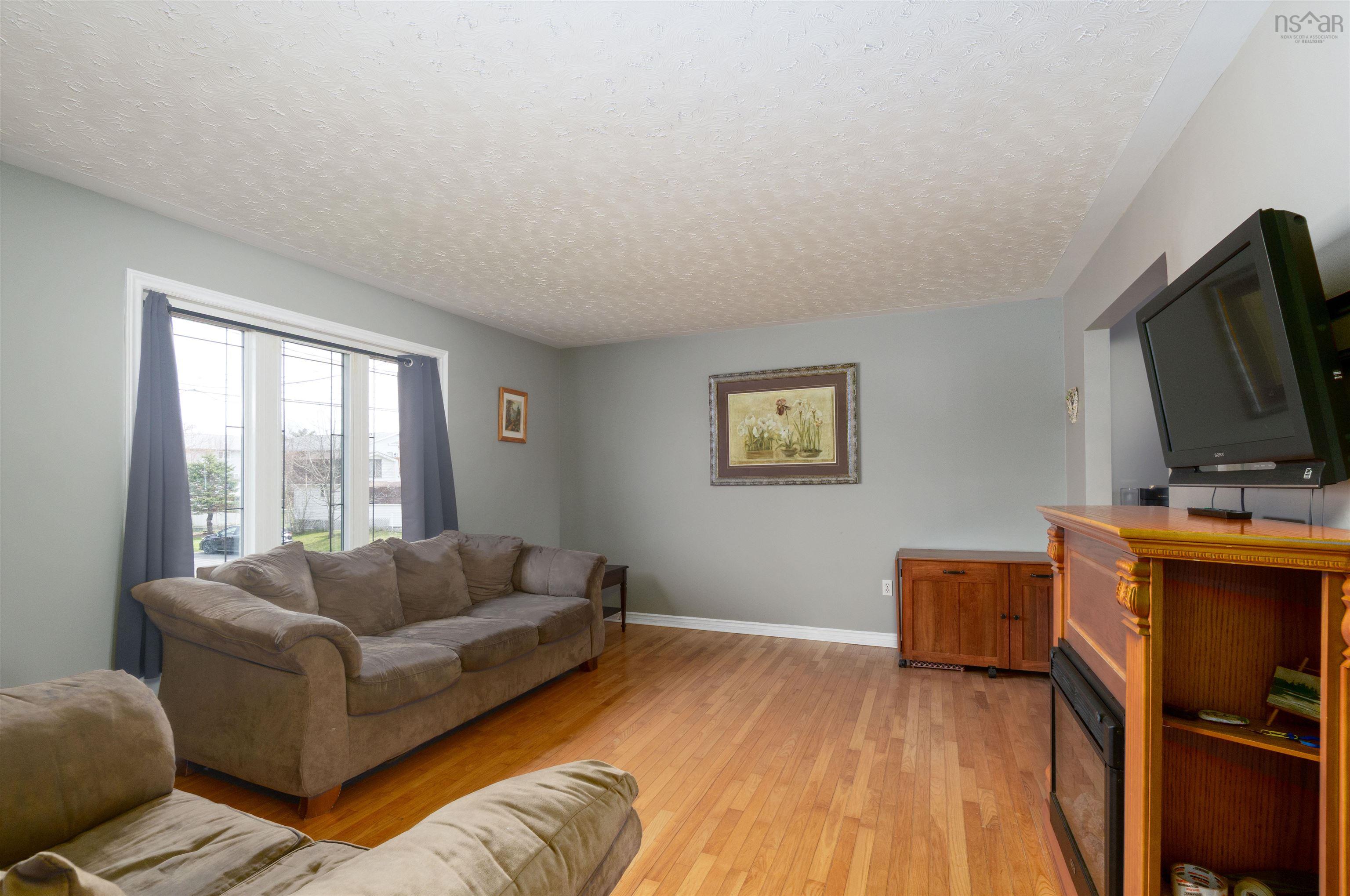 $499,000.00: 58 Sophia Crescent, Dartmouth
