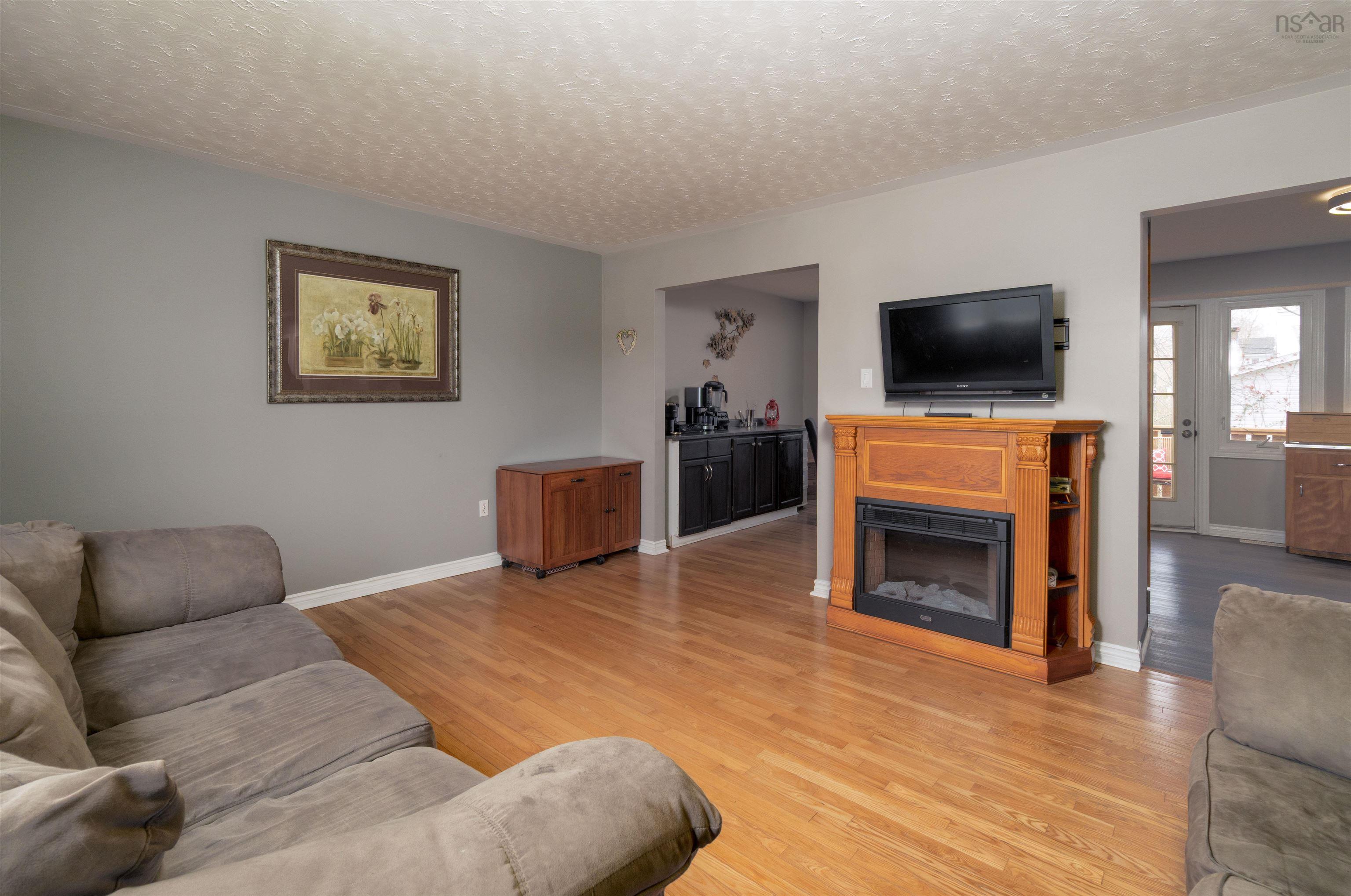 $499,000.00: 58 Sophia Crescent, Dartmouth