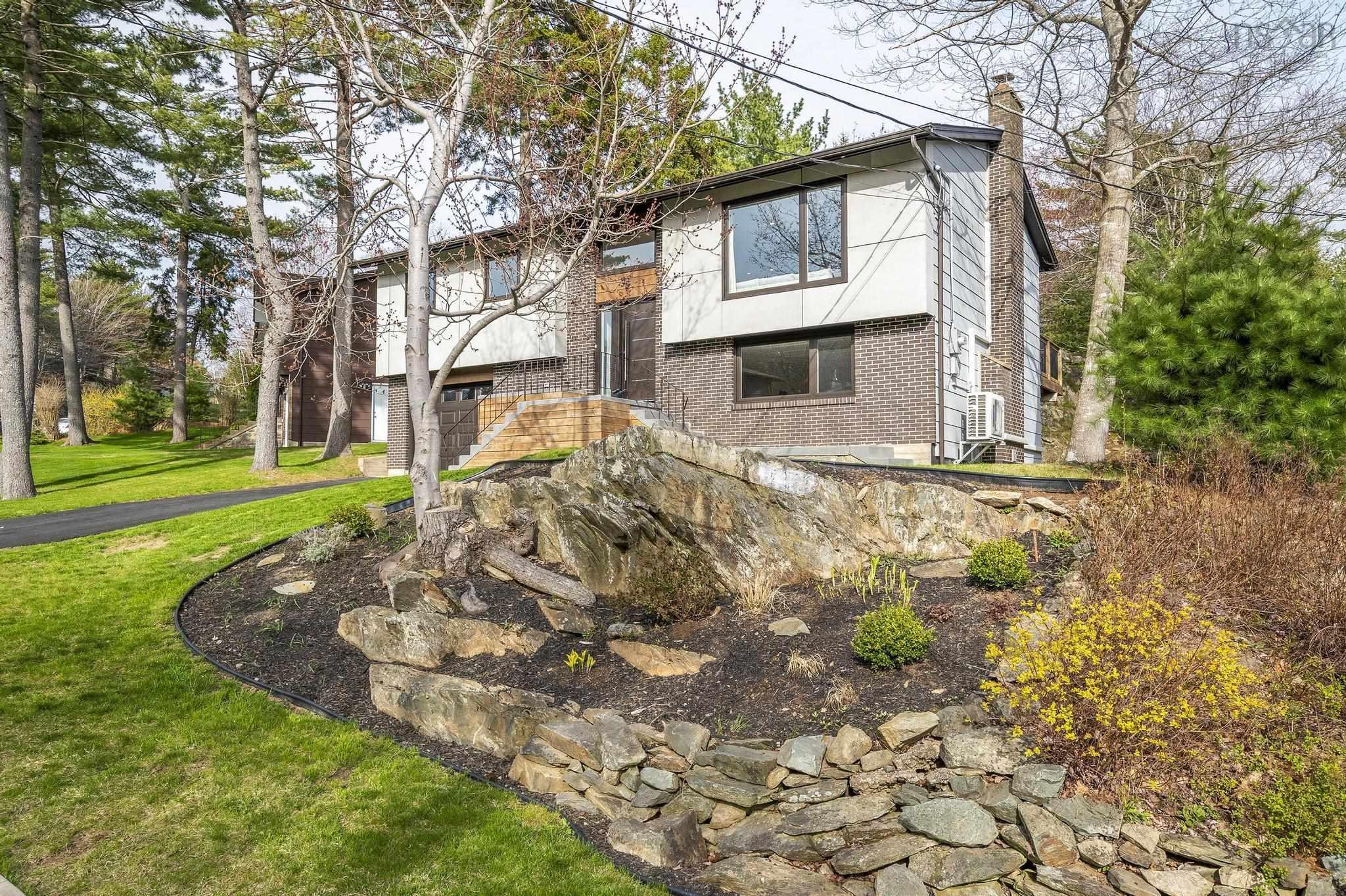 $689,900.00: 95 Doyle Street, Bedford