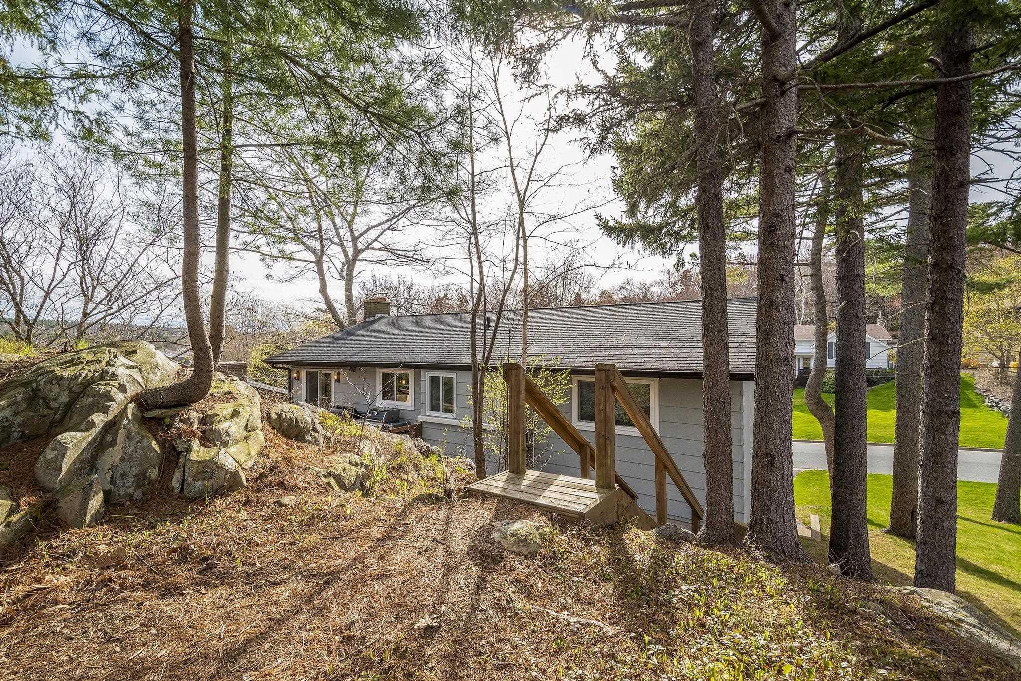$689,900.00: 95 Doyle Street, Bedford