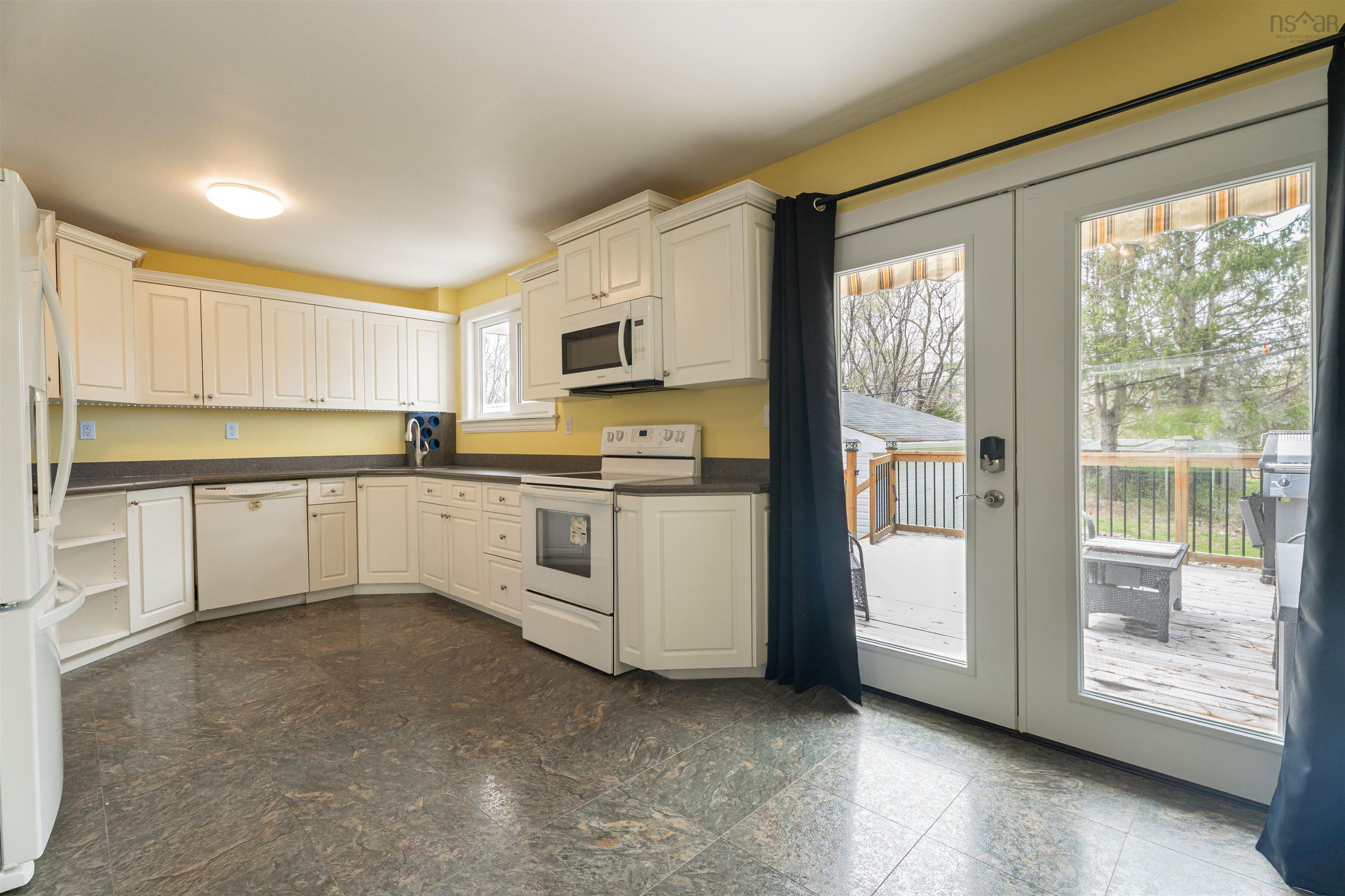 $509,900.00: 106 Belleshire Drive, Lower Sackville