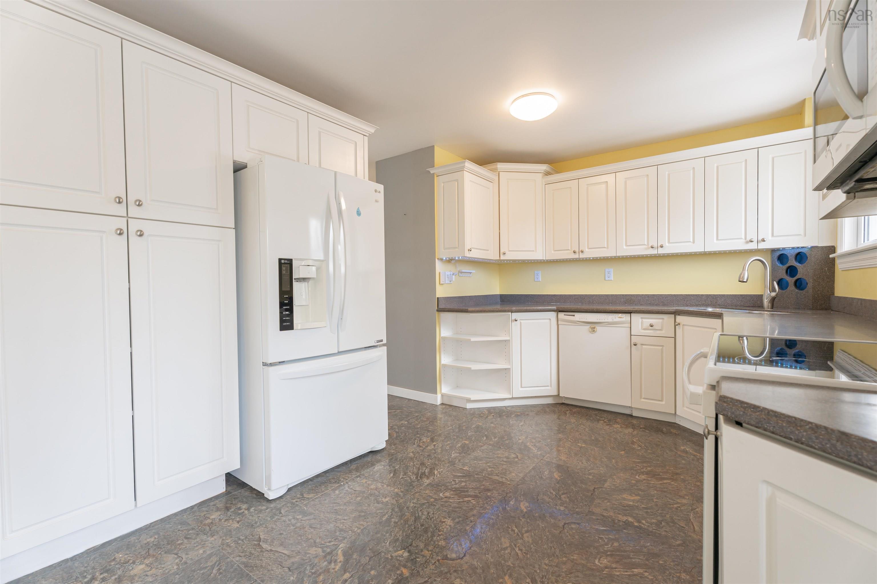 $509,900.00: 106 Belleshire Drive, Lower Sackville