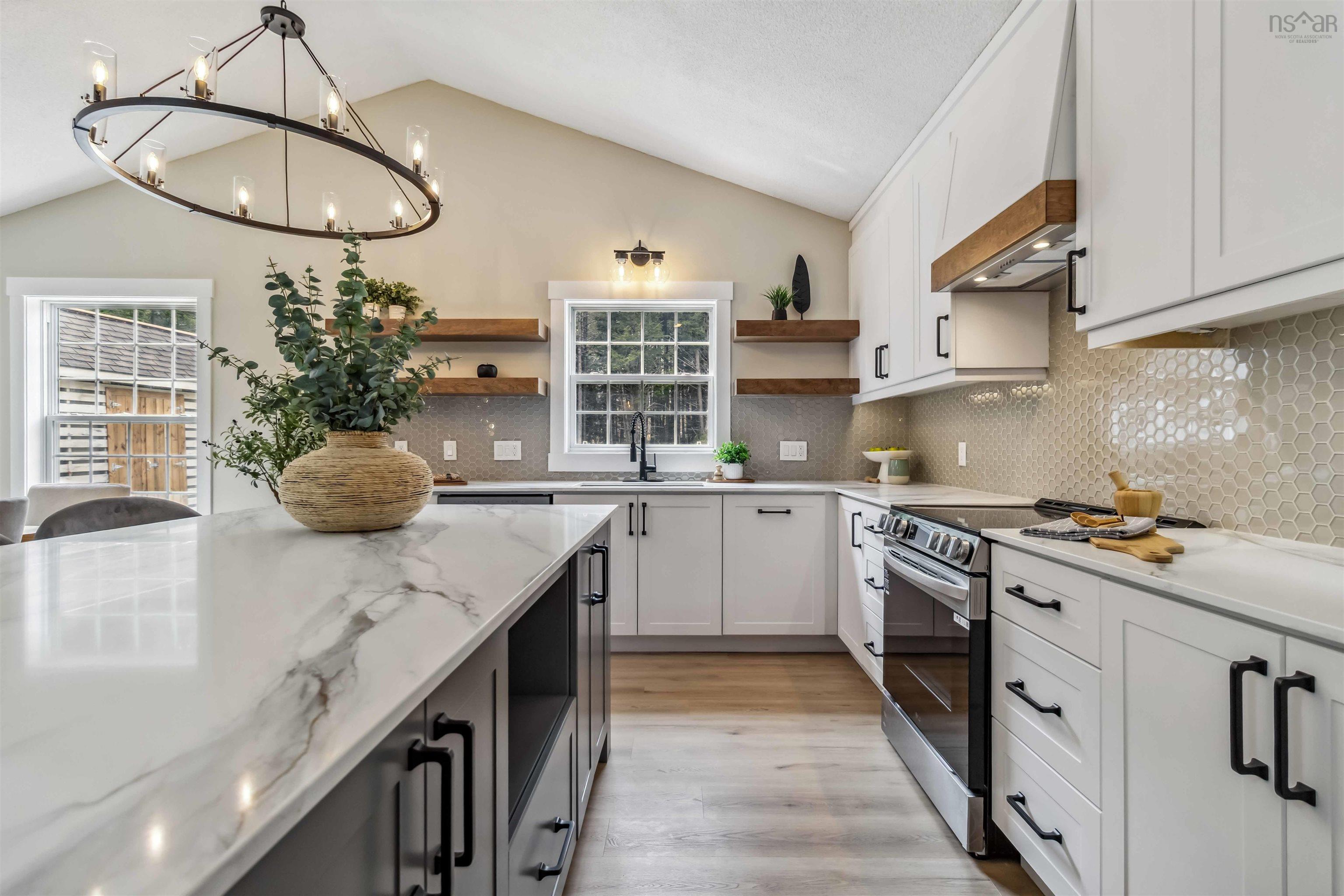 $849,900.00: 36 GAIL Avenue, Lower Branch
