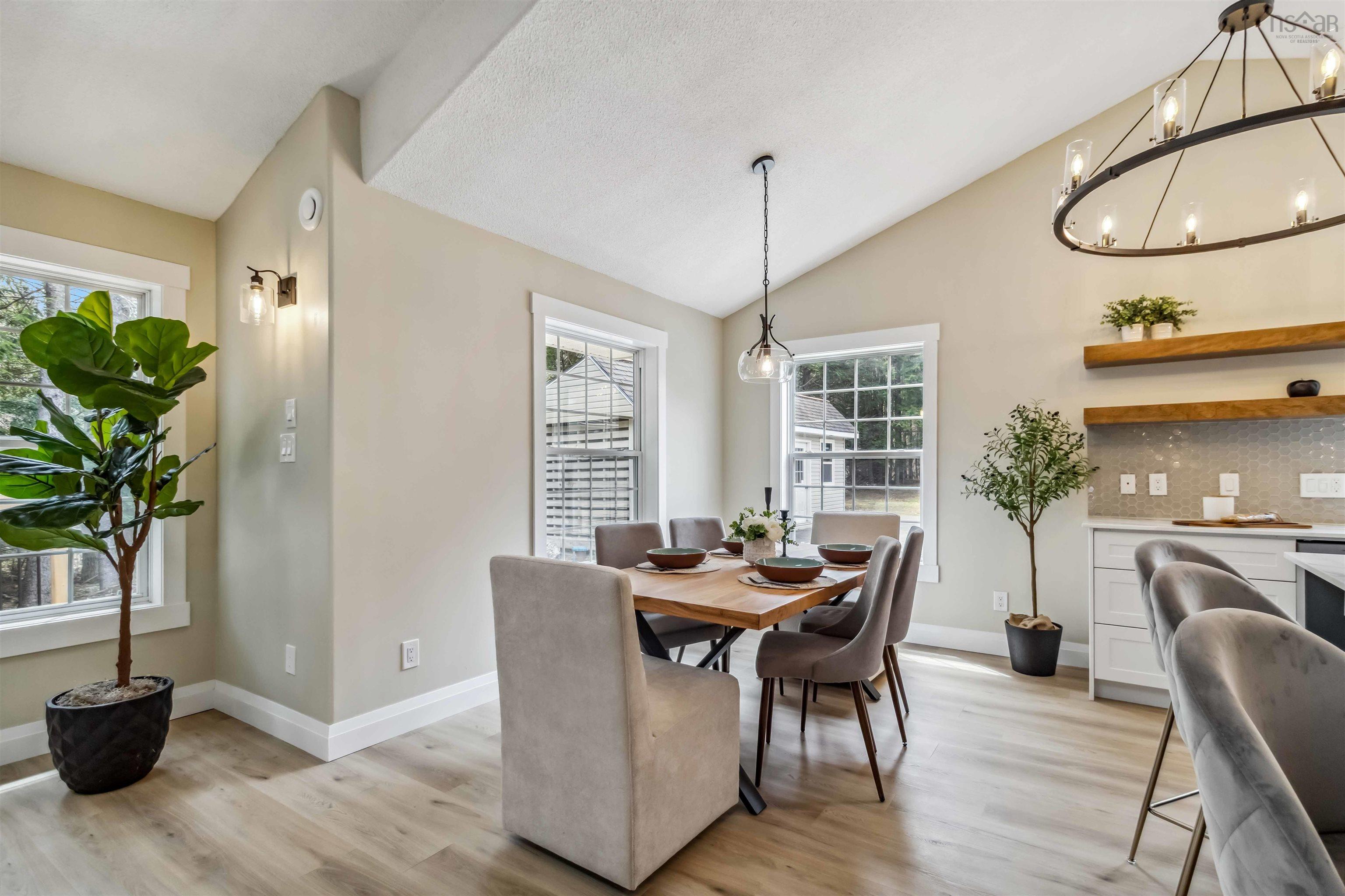 $849,900.00: 36 GAIL Avenue, Lower Branch