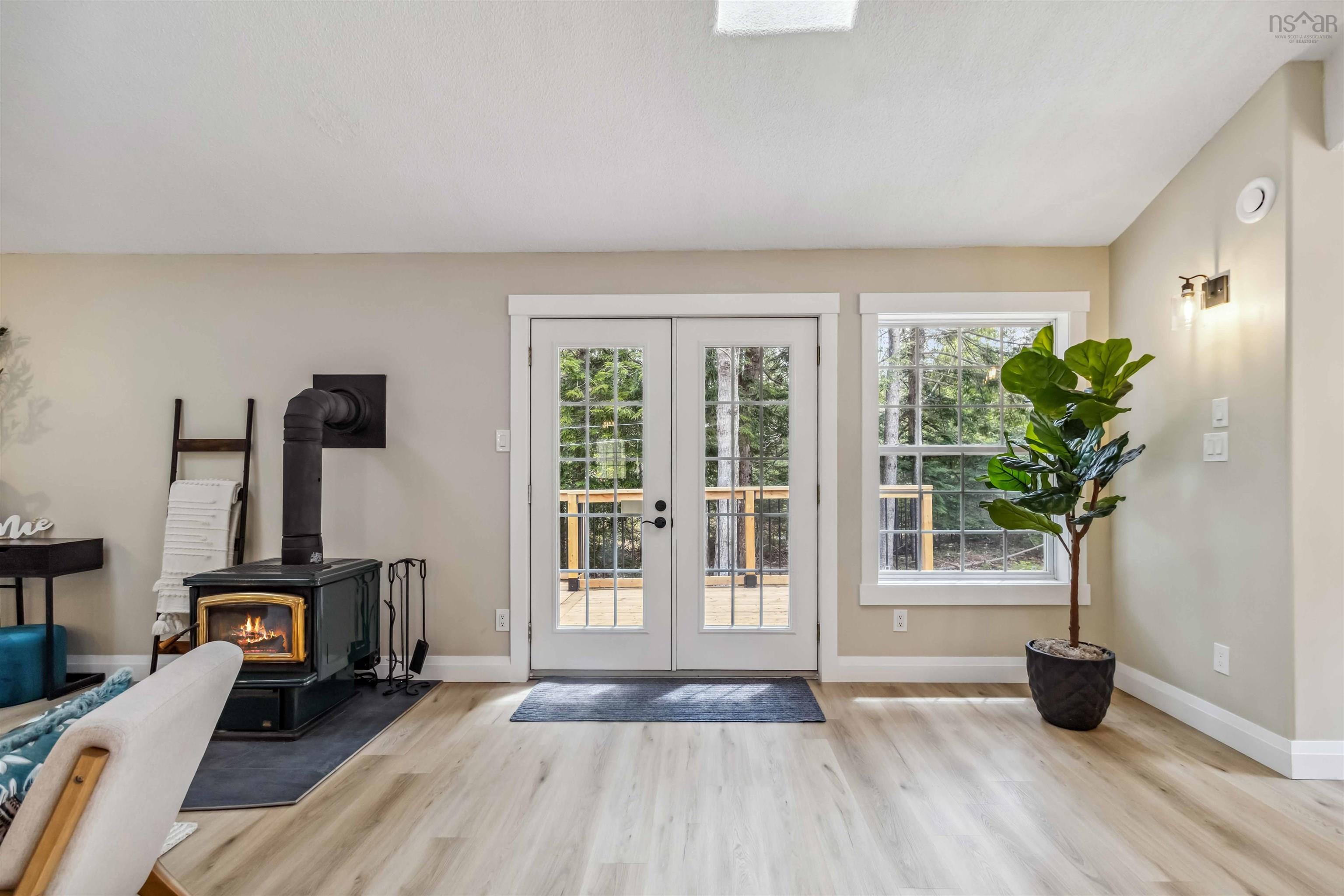$849,900.00: 36 GAIL Avenue, Lower Branch