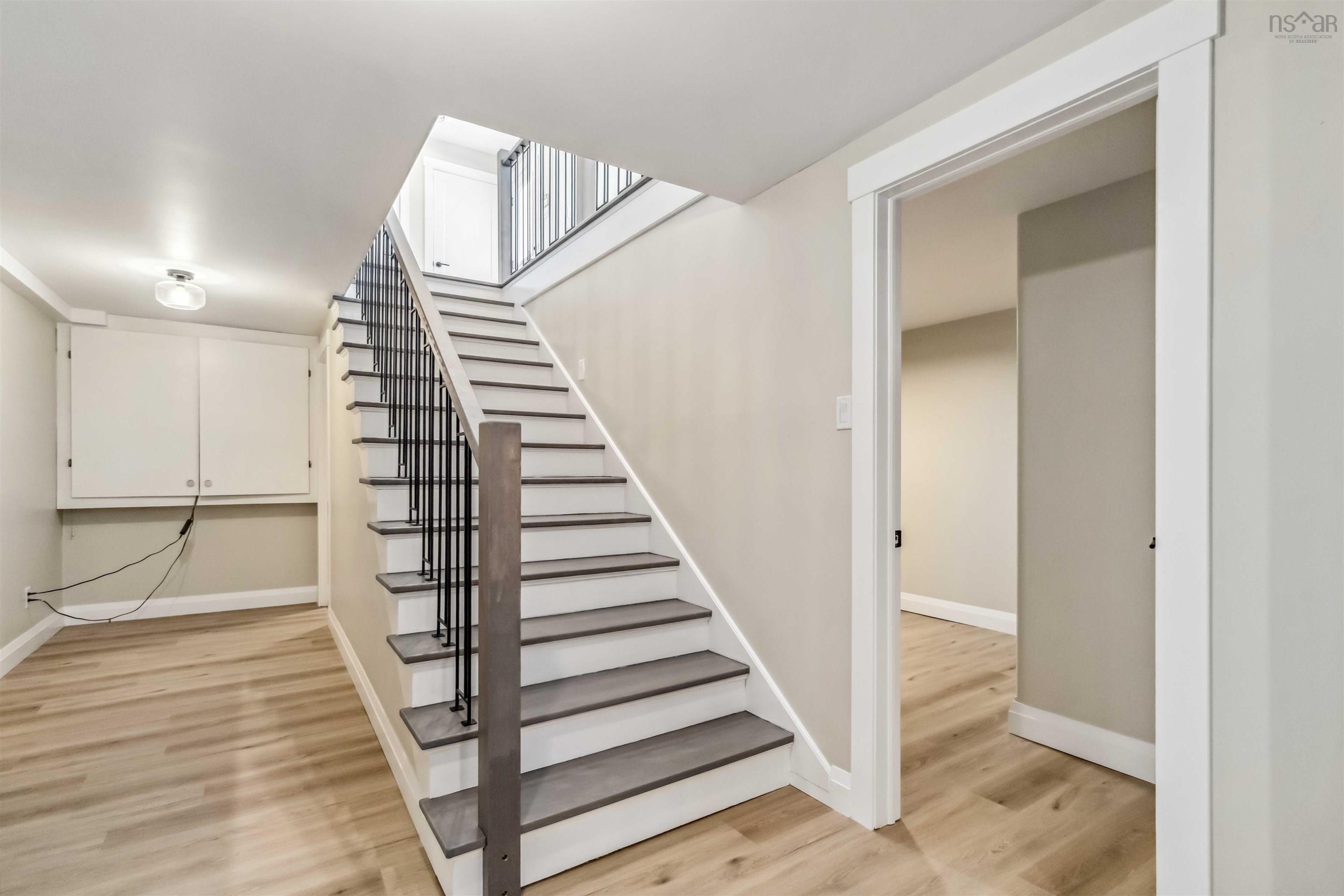 $849,900.00: 36 GAIL Avenue, Lower Branch
