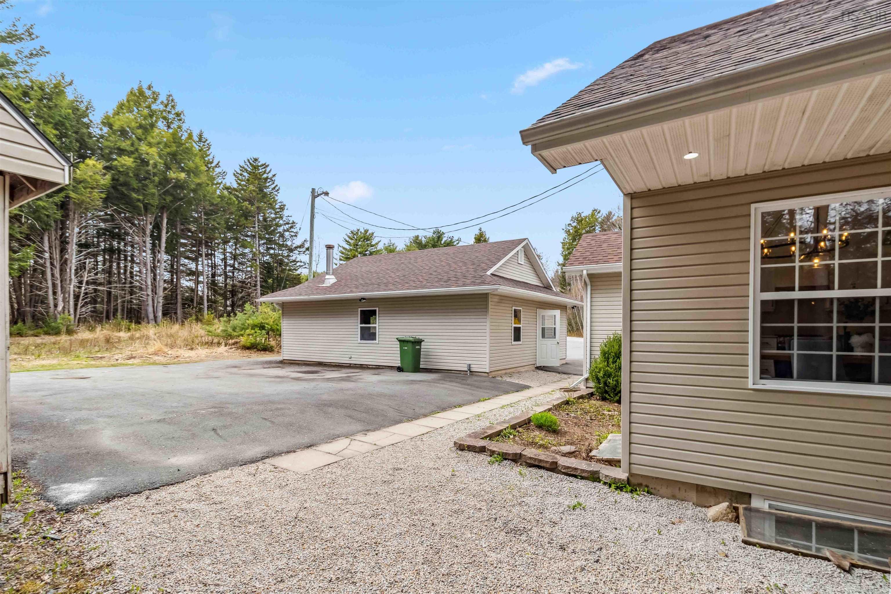$849,900.00: 36 GAIL Avenue, Lower Branch