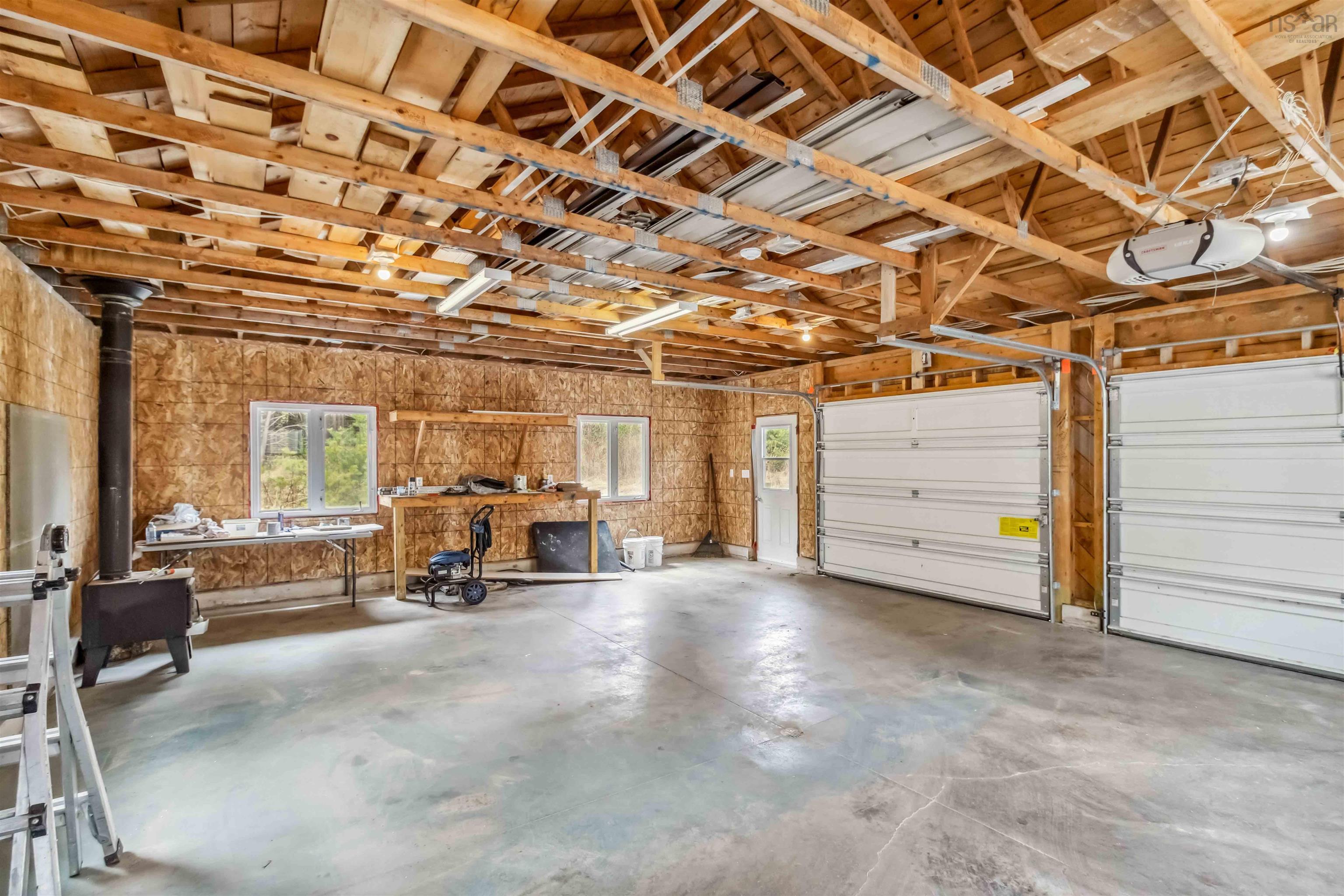 $849,900.00: 36 GAIL Avenue, Lower Branch