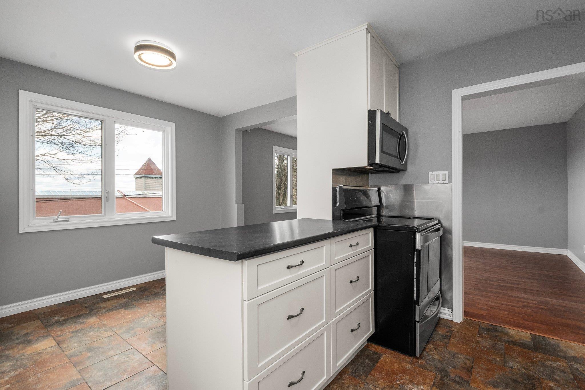 $489,900.00: 9 Kidston Road, Halifax