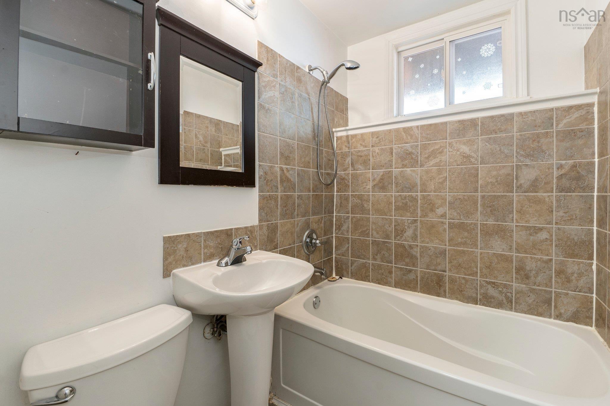 $489,900.00: 9 Kidston Road, Halifax