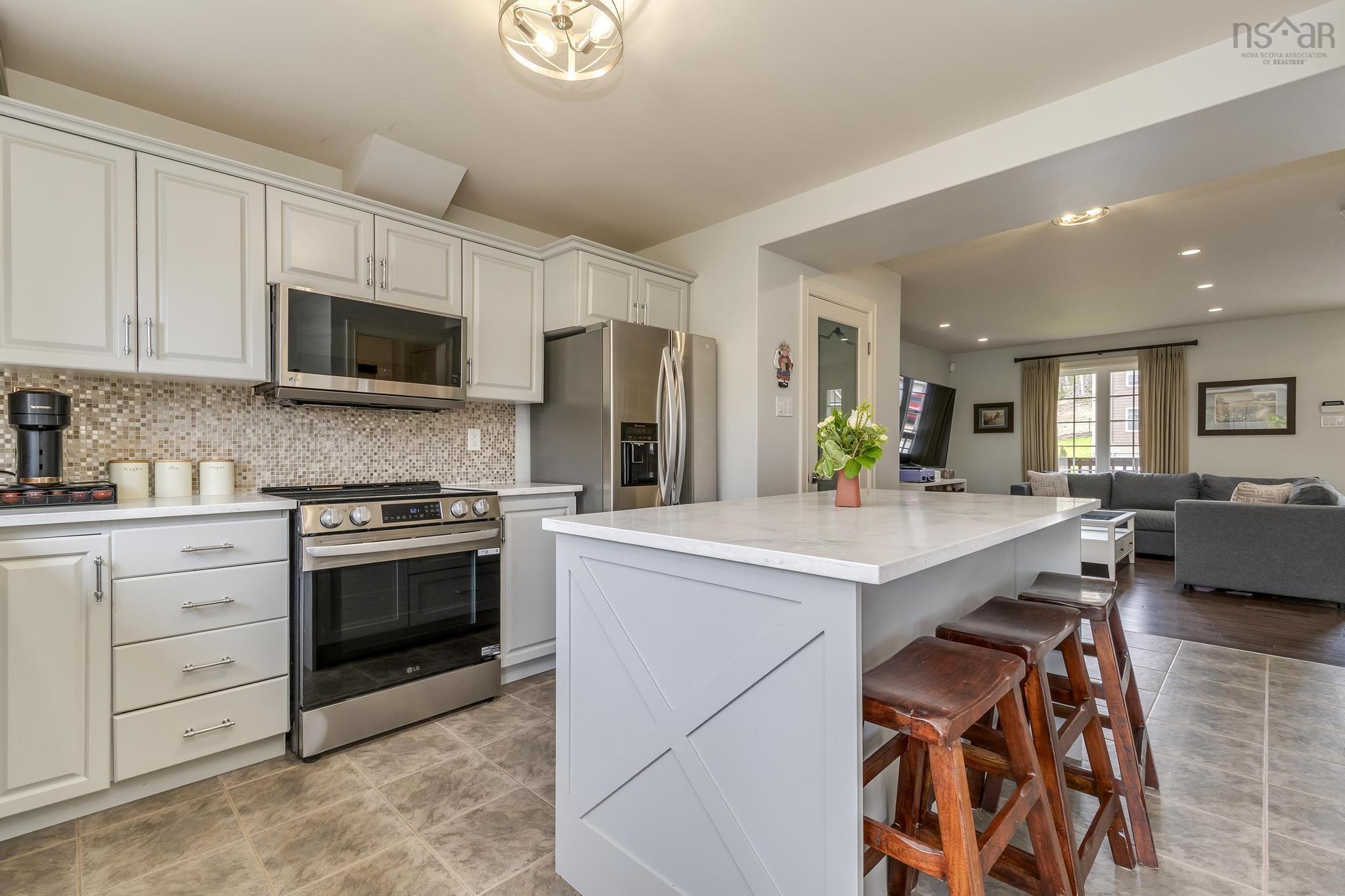 $549,900.00: 31 Avebury Court, Sackville