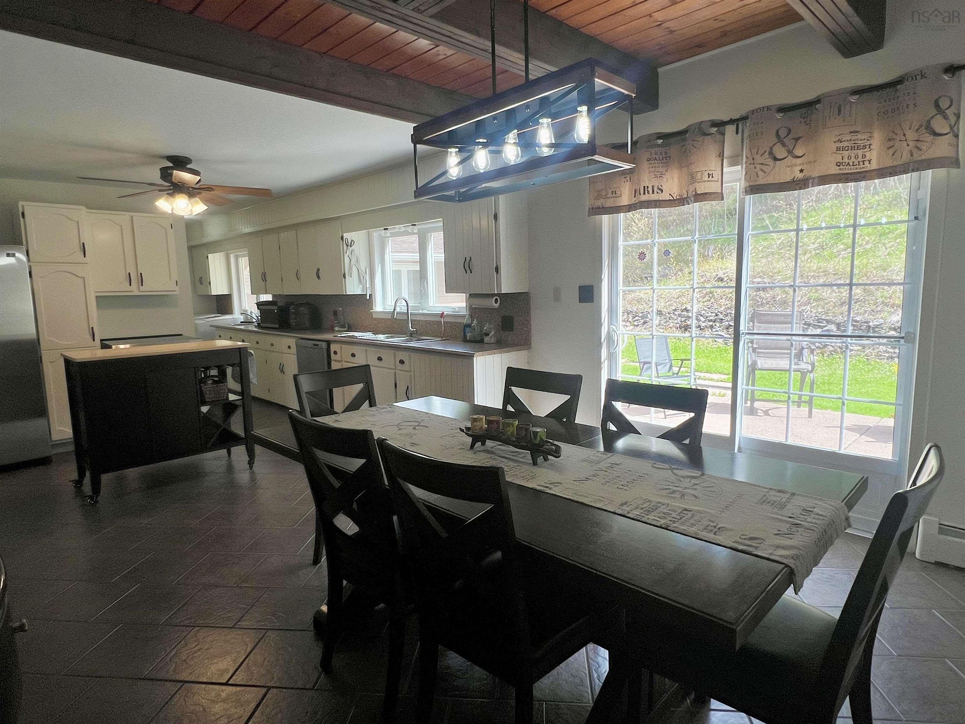 $449,900.00: 700 River Road, Springville