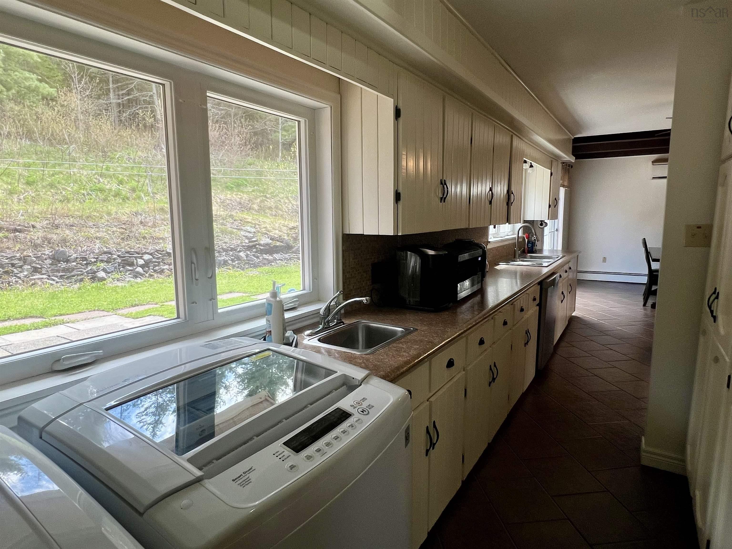 $449,900.00: 700 River Road, Springville