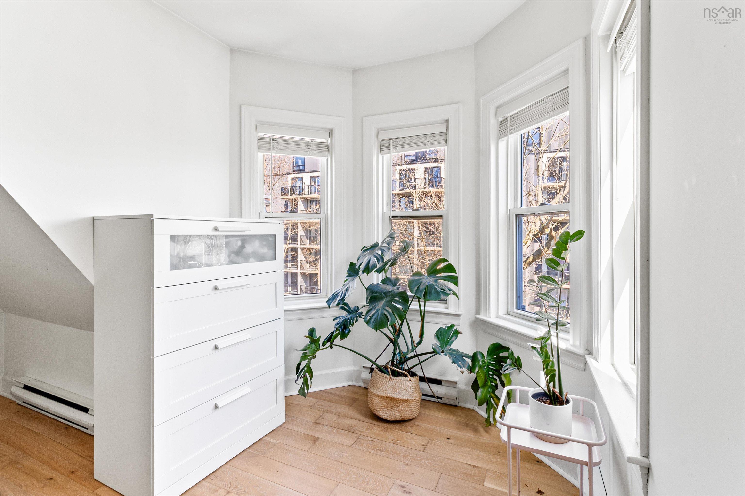 $484,900.00: 6 1061 South Park Street, Halifax