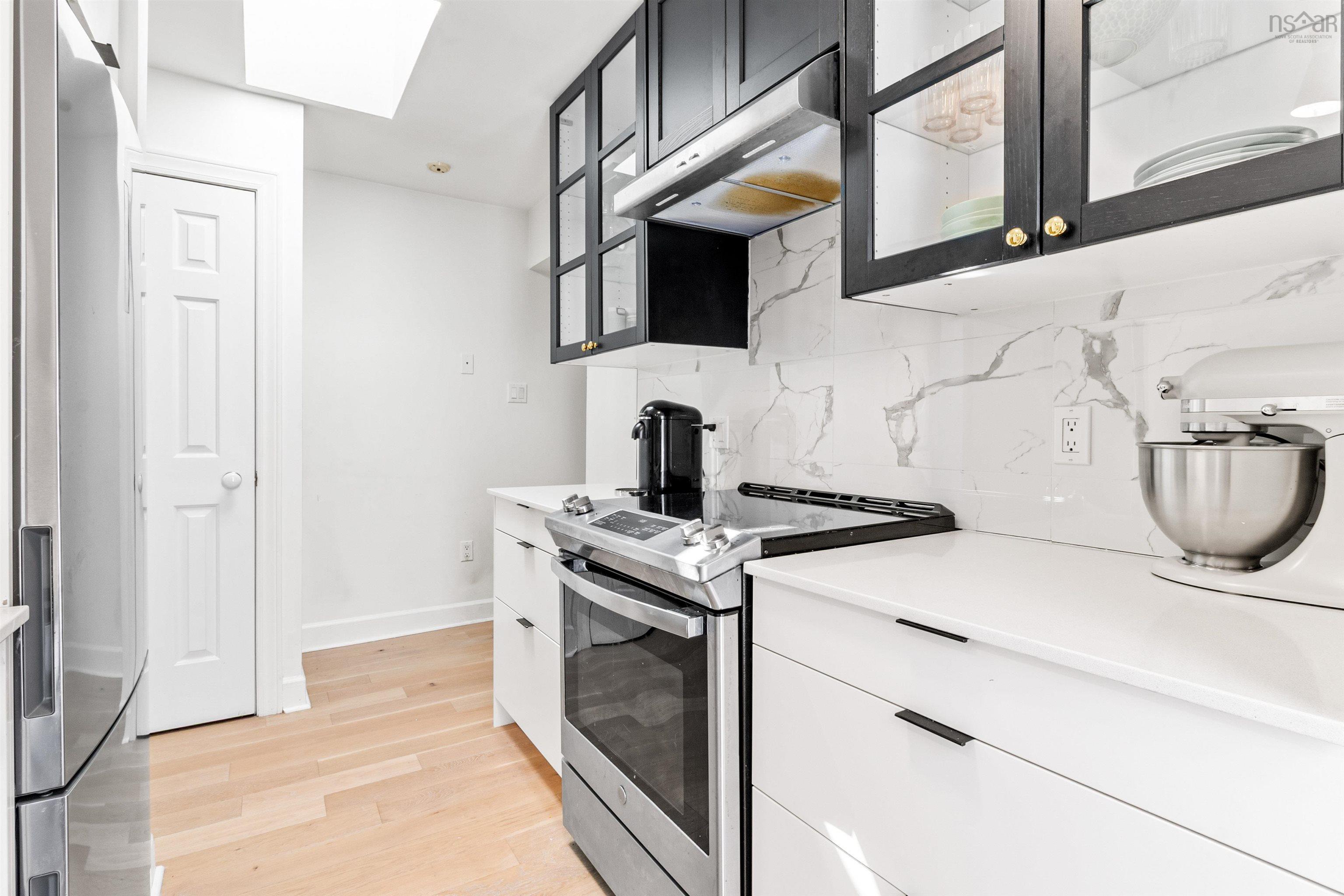 $484,900.00: 6 1061 South Park Street, Halifax