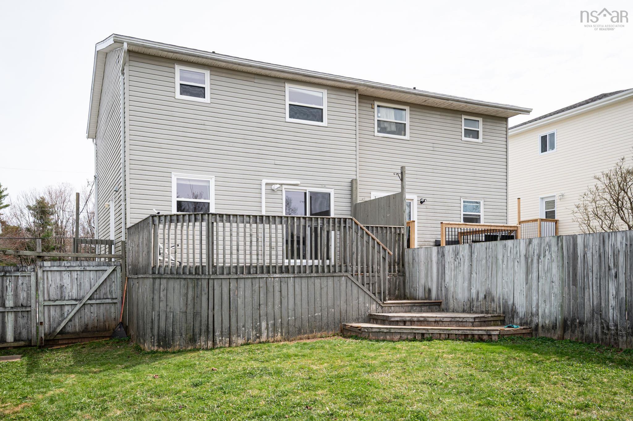 $429,000.00: 72 Sugar Maple, Timberlea