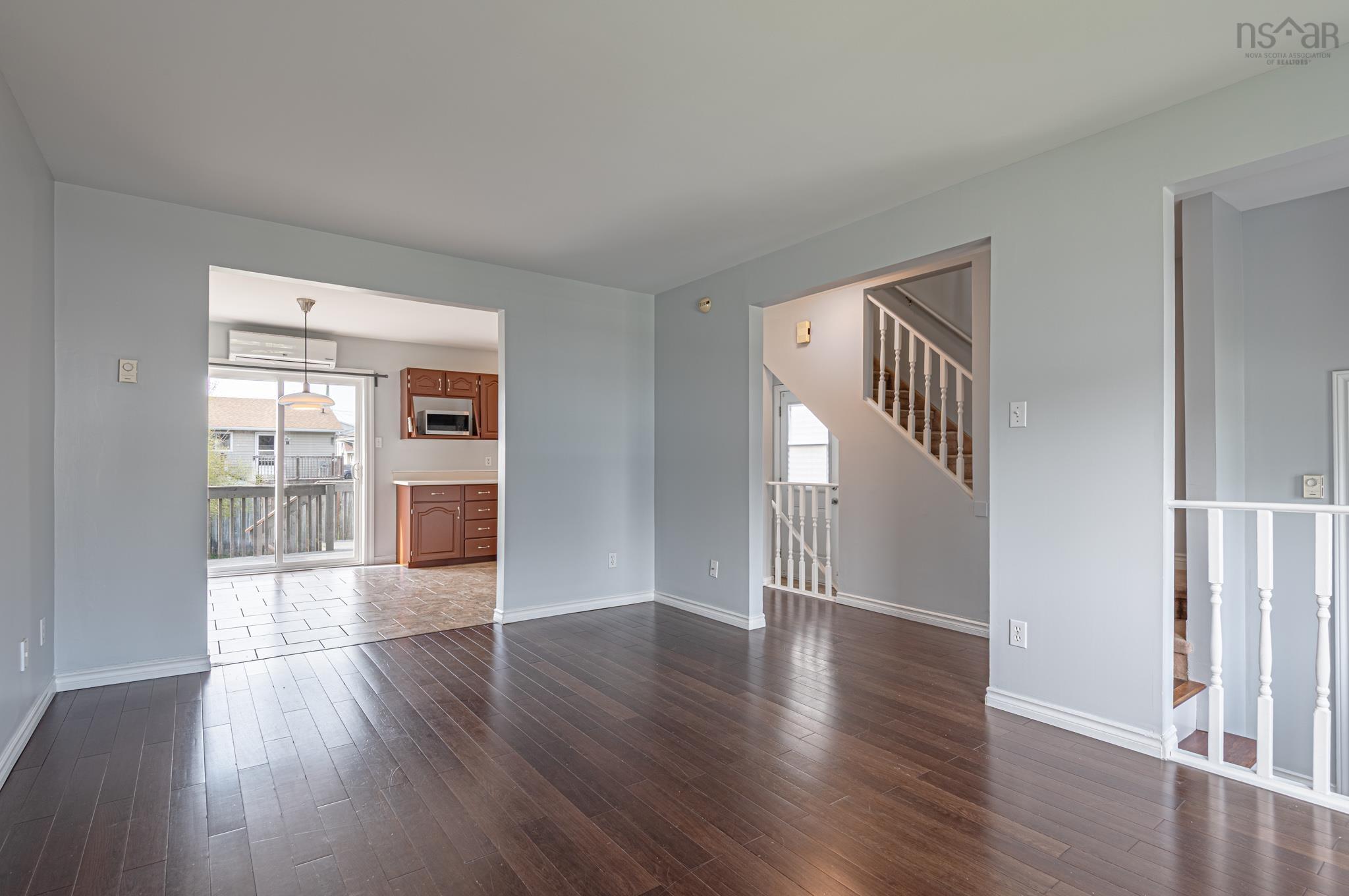 $429,000.00: 72 Sugar Maple, Timberlea