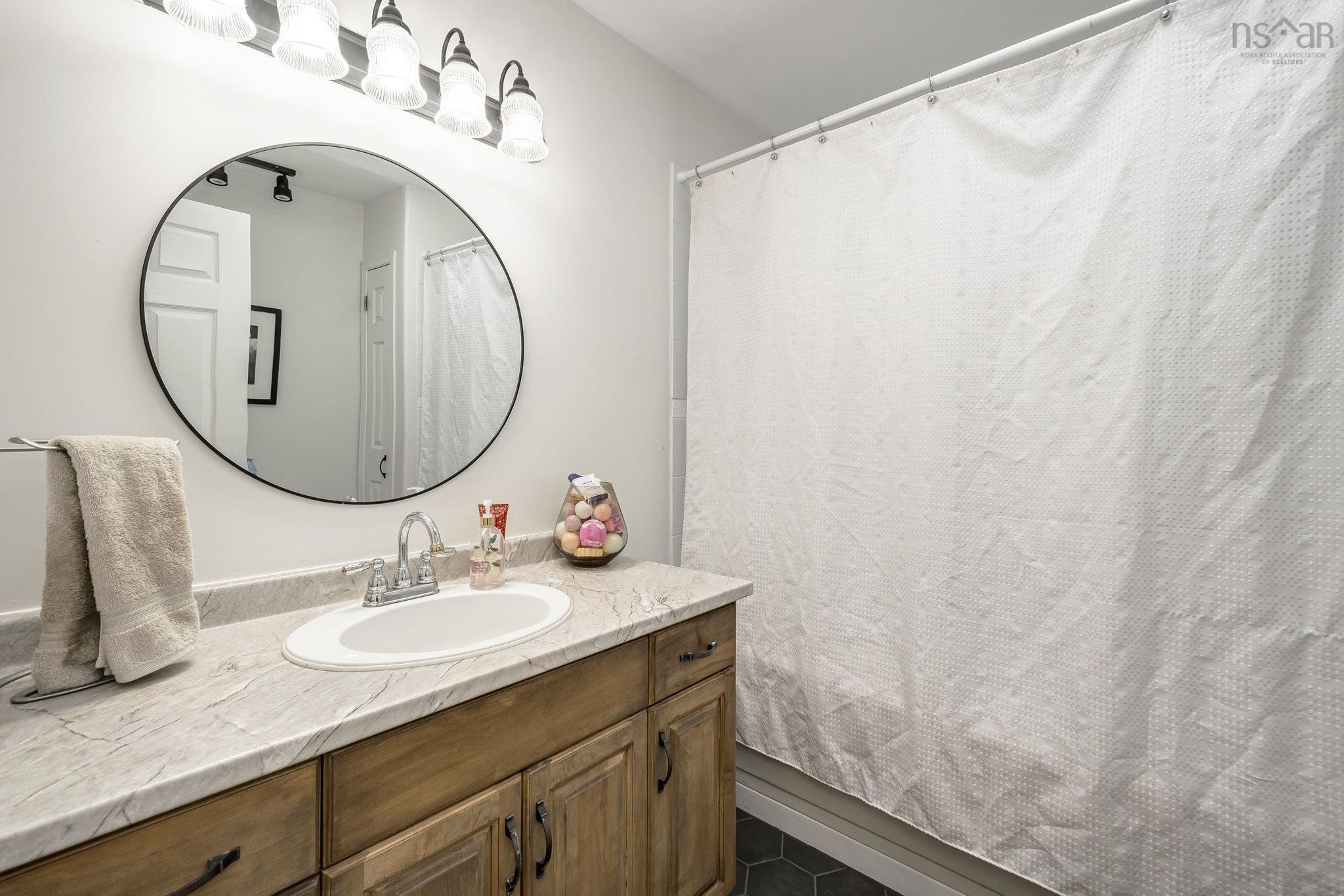 $687,000.00: 18 Merganser Avenue, Timberlea
