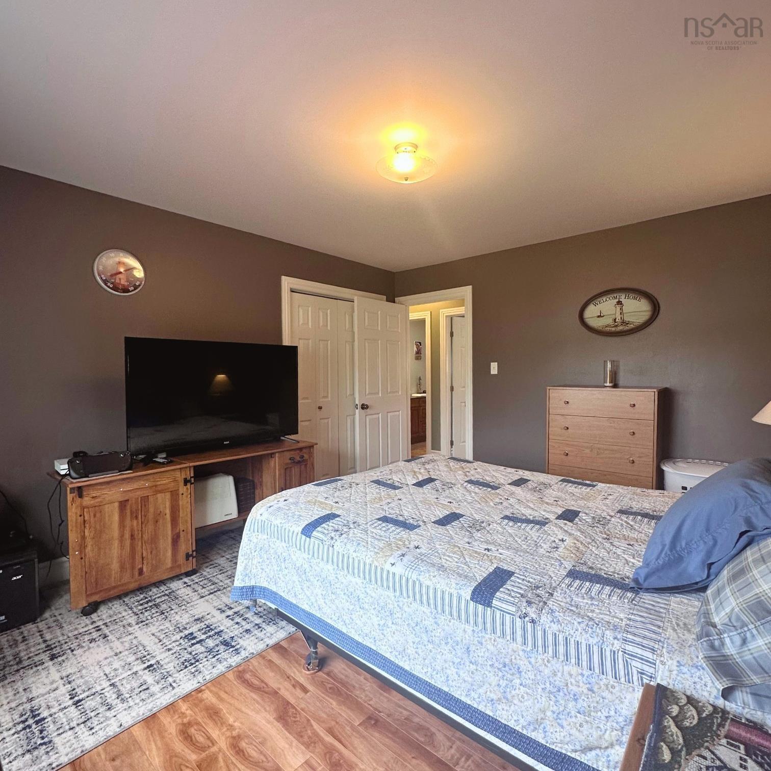 $499,900.00: 155 Rhyno Lake Road, West Clifford