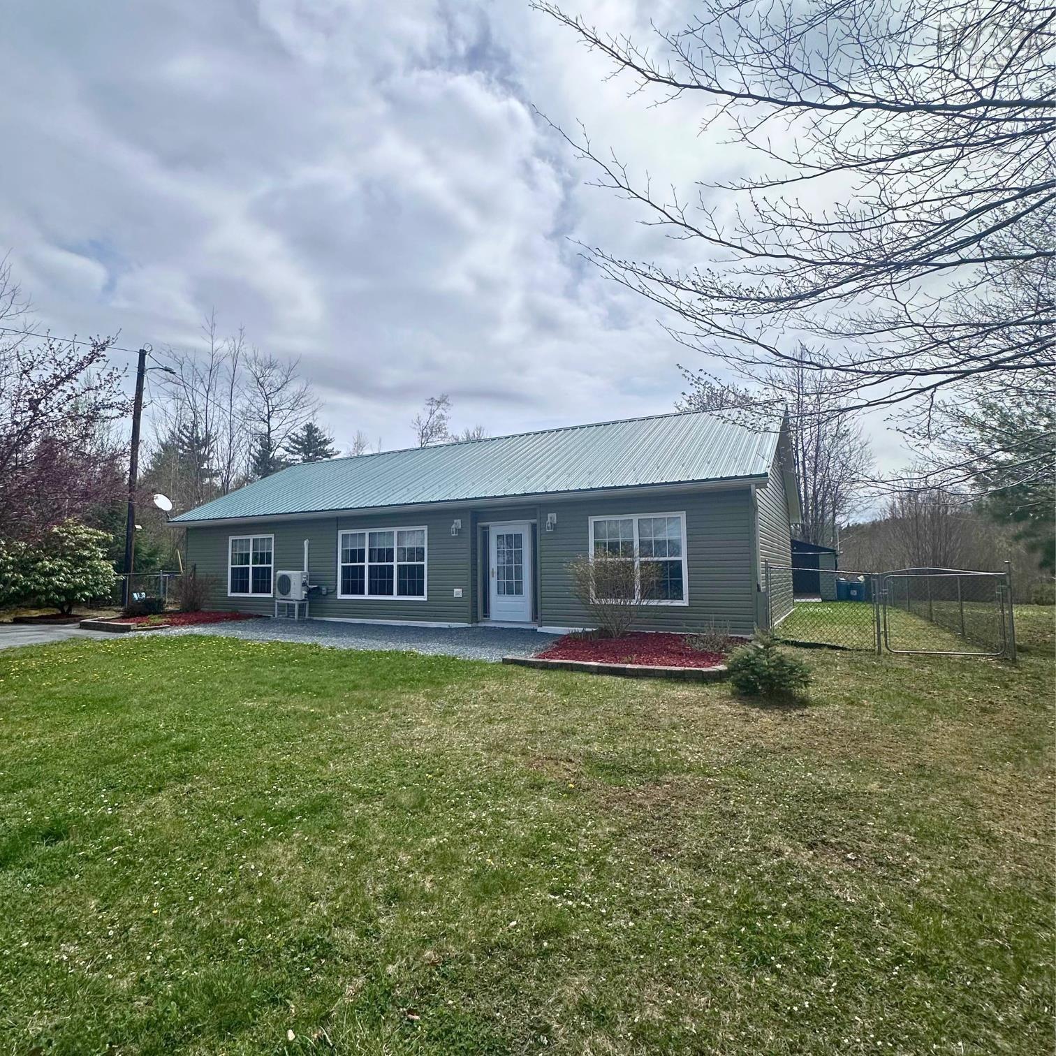 $499,900.00: 155 Rhyno Lake Road, West Clifford