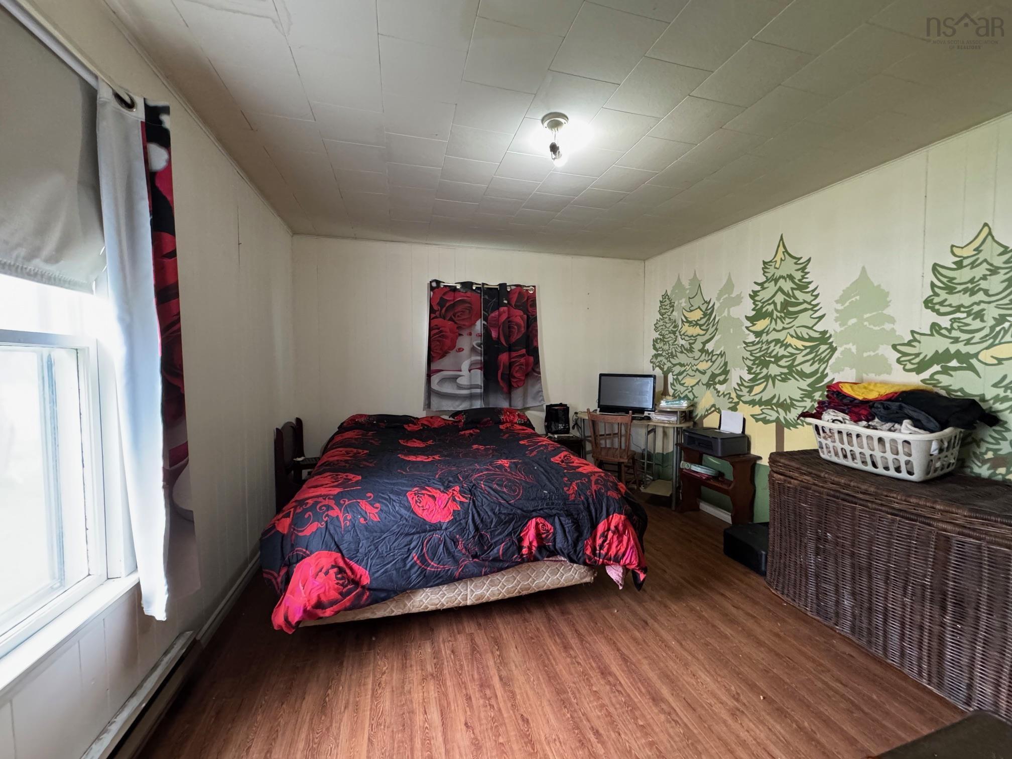 $269,900.00: 9773 Highway 8, Caledonia