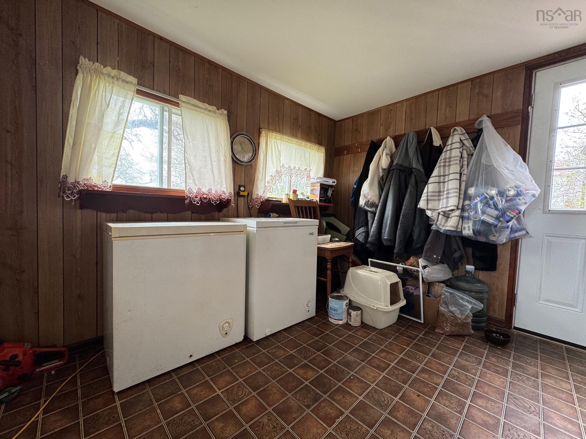 $269,900.00: 9773 Highway 8, Caledonia