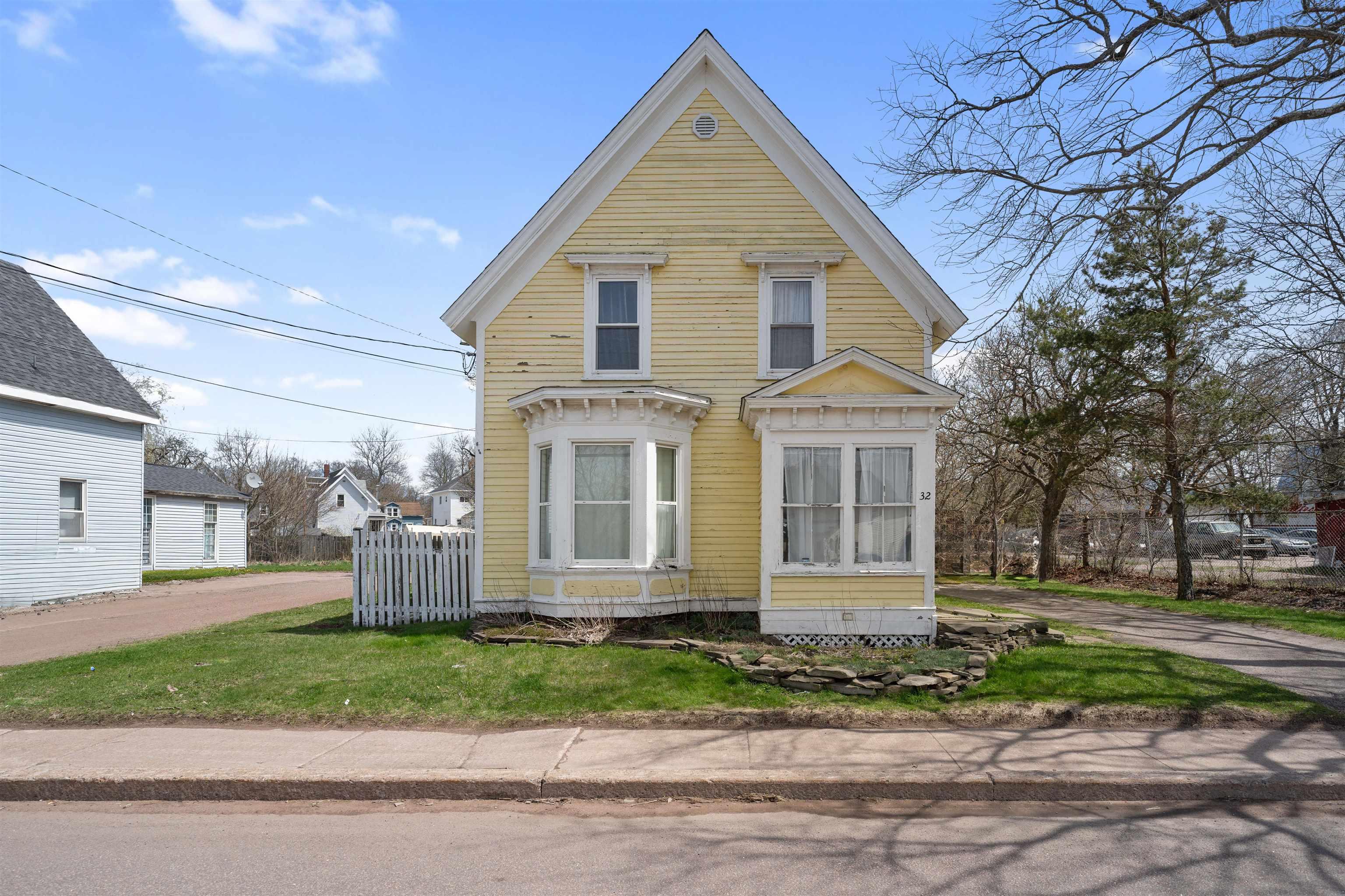 $269,900.00: 32 Albion Street, Amherst