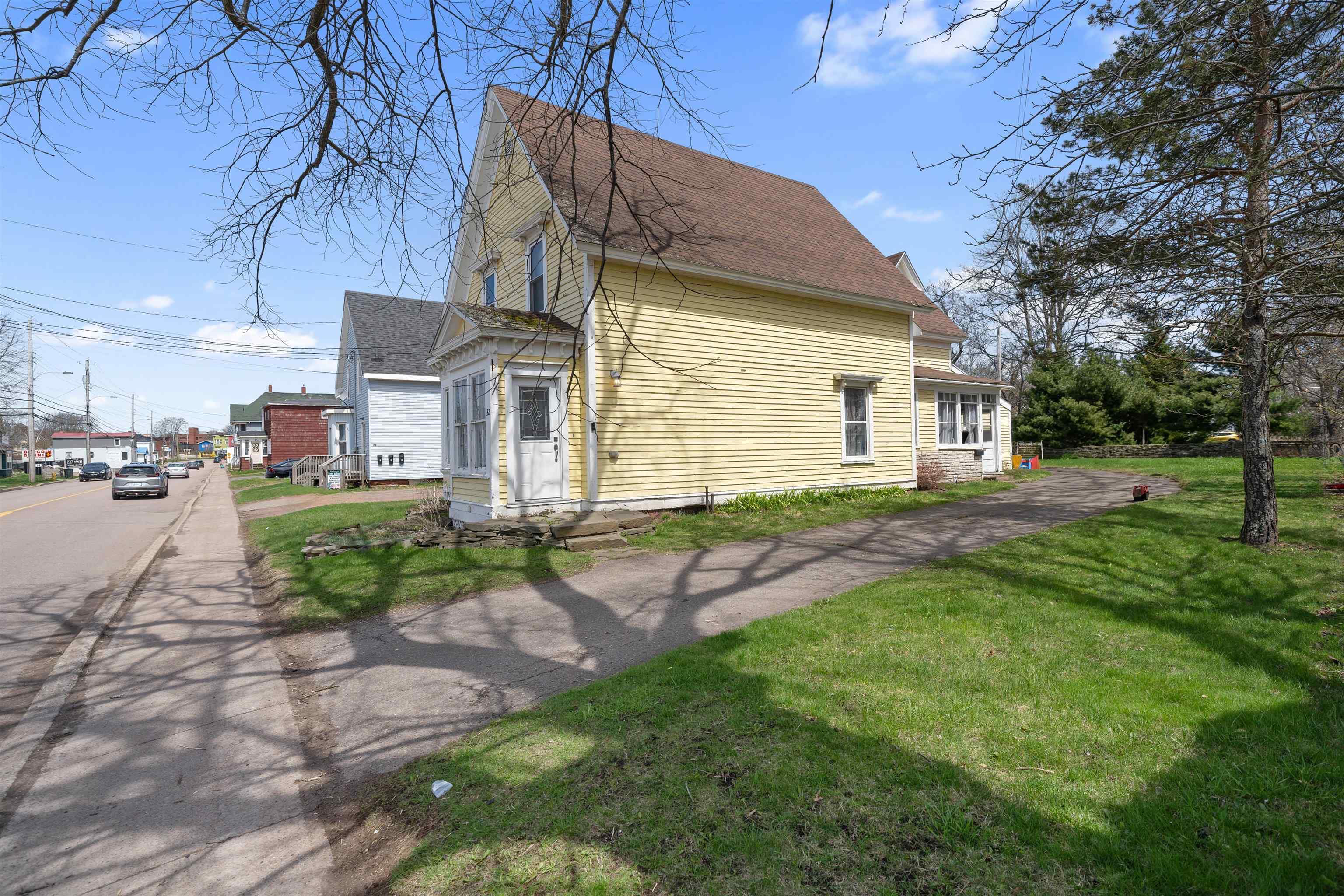 $269,900.00: 32 Albion Street, Amherst