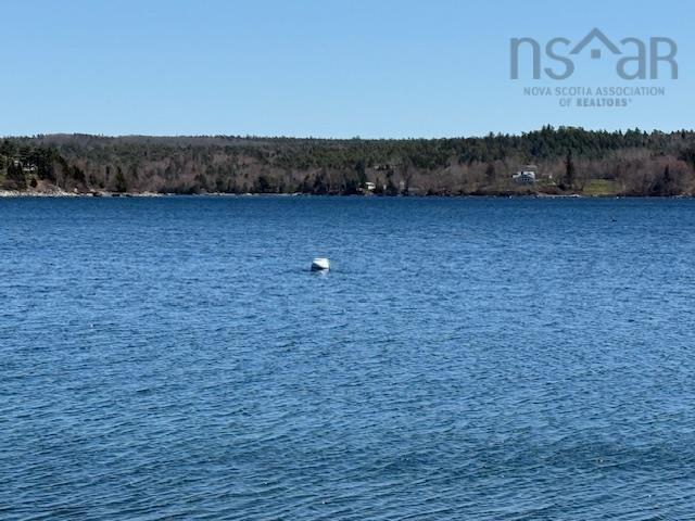 $395,000.00: 6698 St. Margarets Bay Road, Head Of St. Margarets Bay