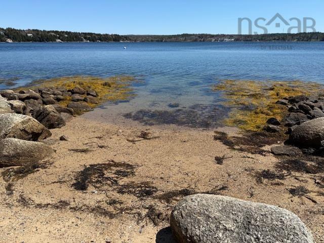 $395,000.00: 6698 St. Margarets Bay Road, Head Of St. Margarets Bay