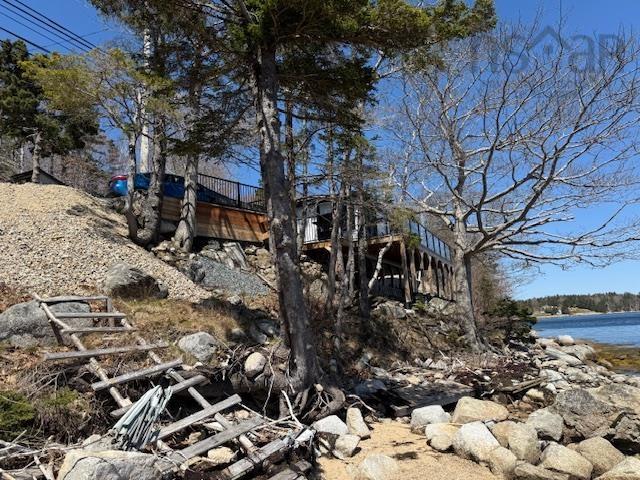 $395,000.00: 6698 St. Margarets Bay Road, Head Of St. Margarets Bay