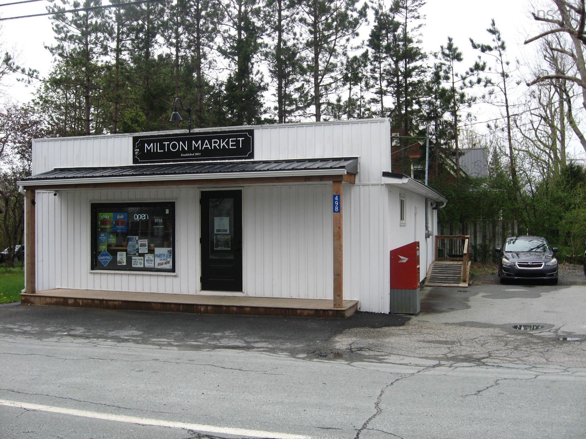 $199,900.00: 498 Highway 8, Milton