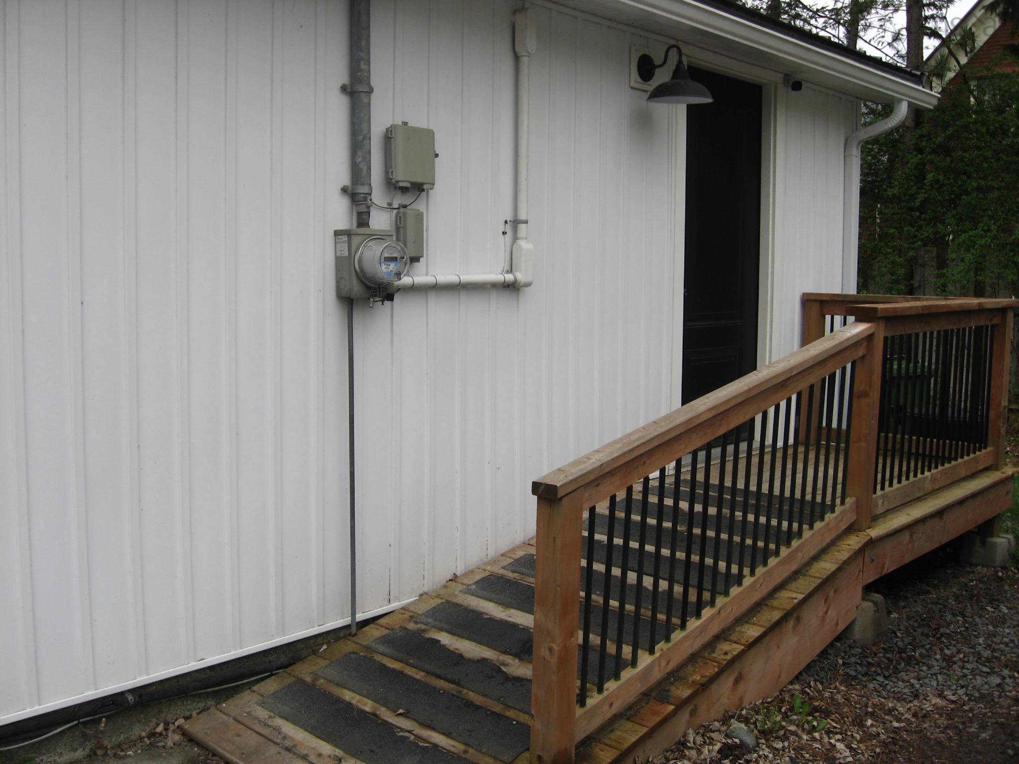 $199,900.00: 498 Highway 8, Milton