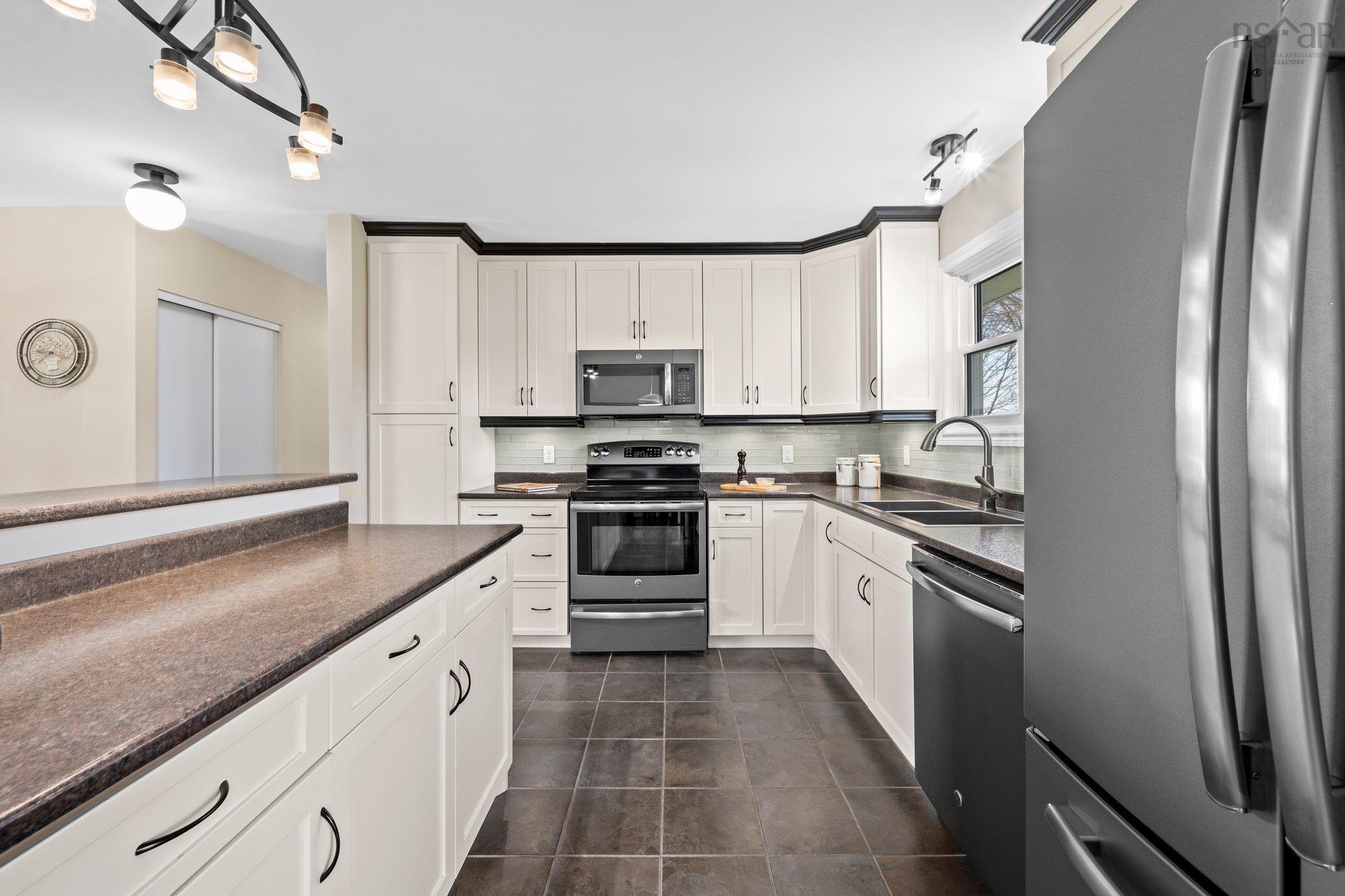 $569,900.00: 46 Apollo Court, Halifax