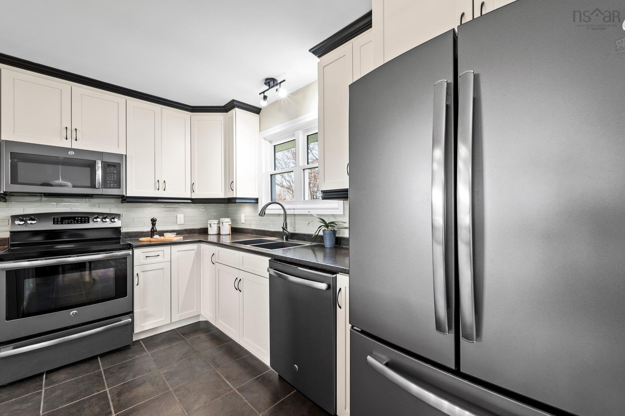 $569,900.00: 46 Apollo Court, Halifax